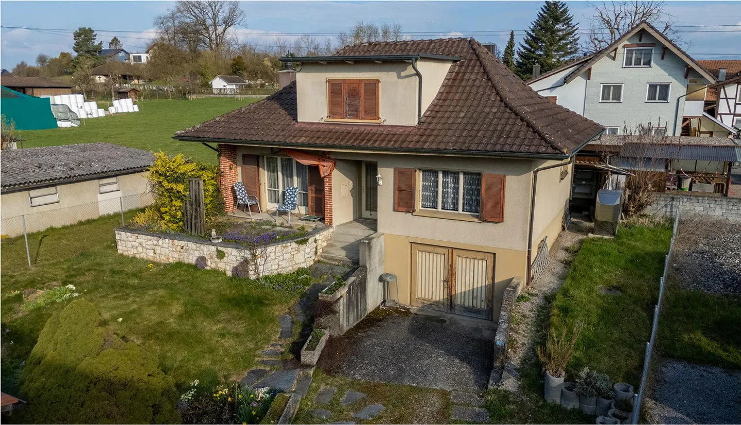 Living, Working, Building - Residential Building with Single-Family Home or Building Land - Photo 3 of 10