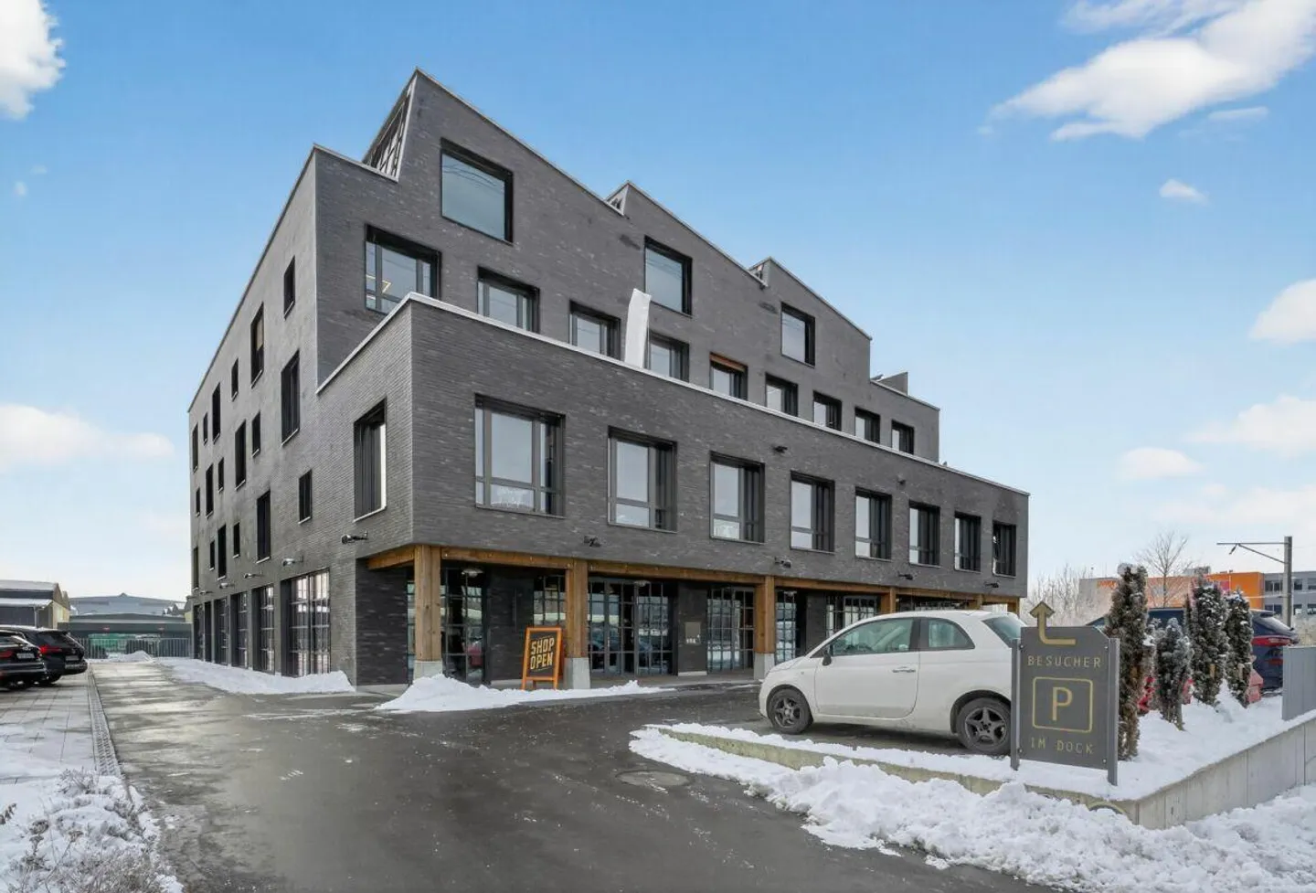 Spazio ufficio esclusivo e completamente sviluppato - Foto 4 di 10