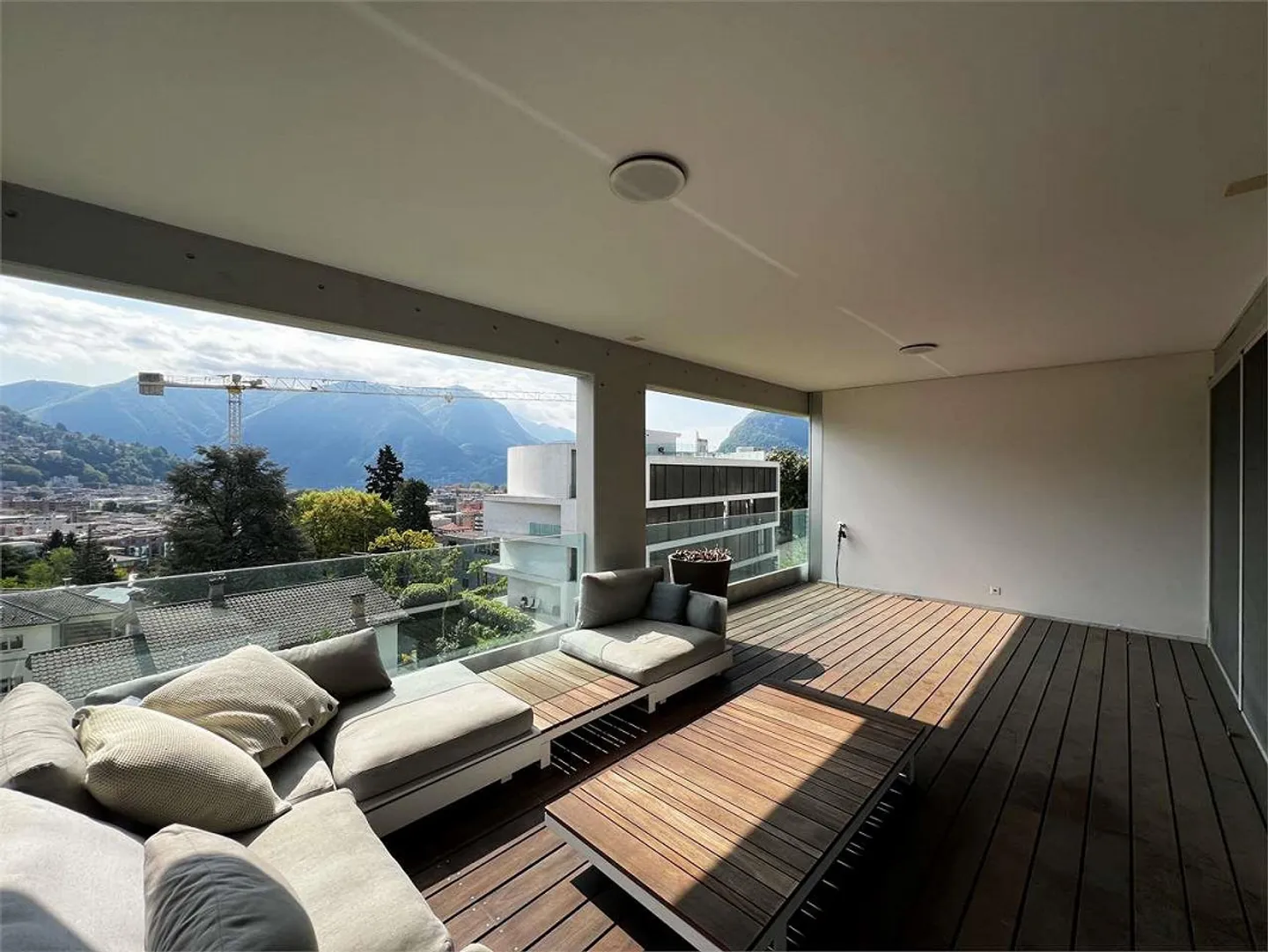 Ref. 2687 Lugano spacious 5.5-room apartment with terraces and lake view - Photo 5 of 13