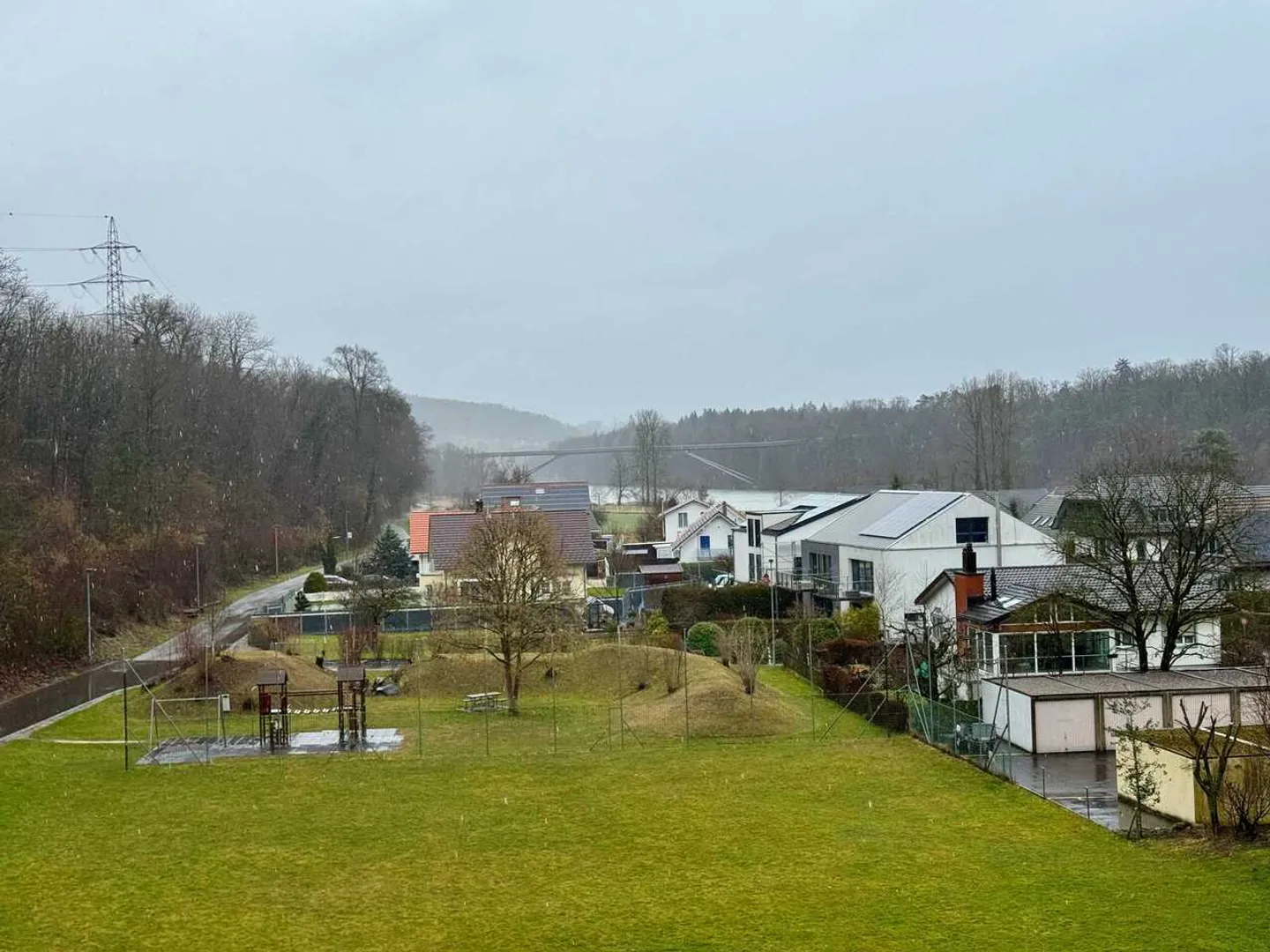 4-room apartment with a view and 2 balconies in Villigen - Photo 1 of 13