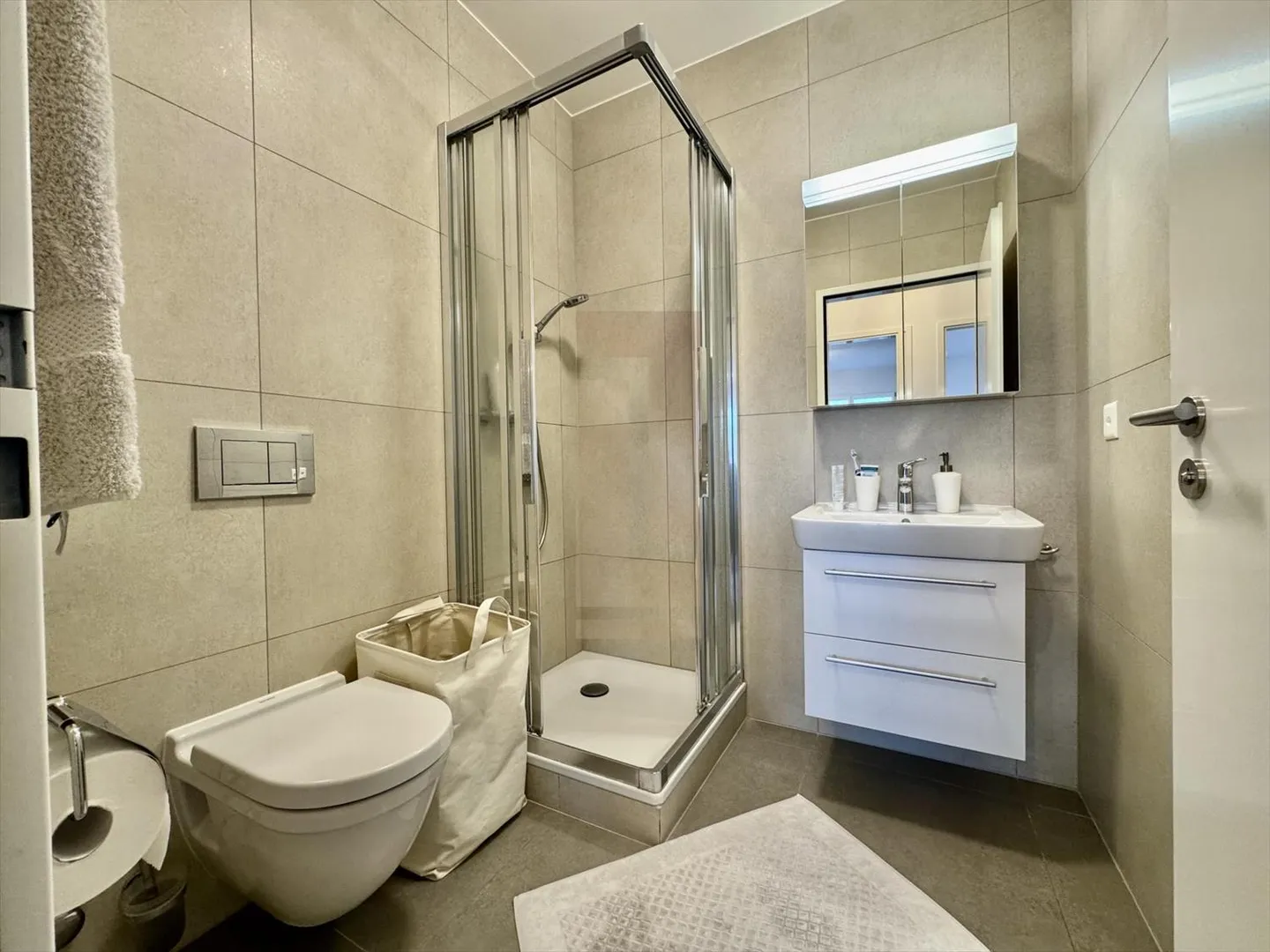 6-Zimmer-Wohnung - Foto 12 von 13