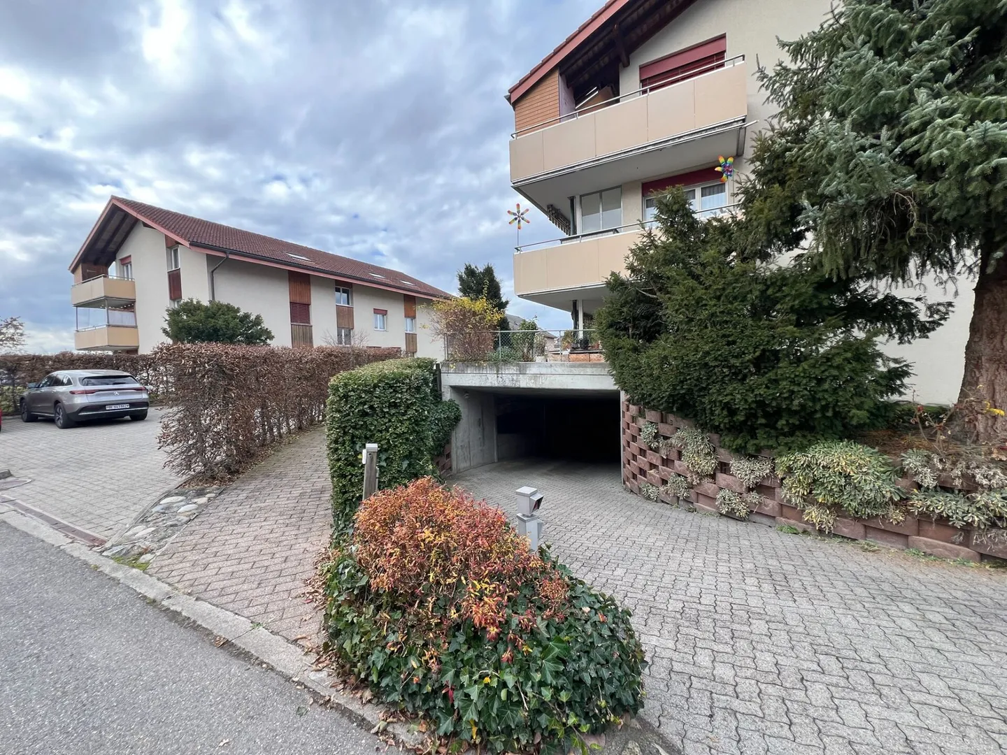 Posti auto e parcheggio esterno - Foto 11 di 11
