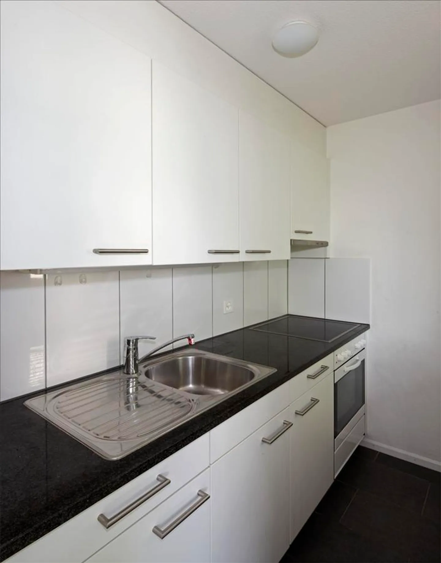 Cozy Apartment with Balconies - Photo 3 of 6