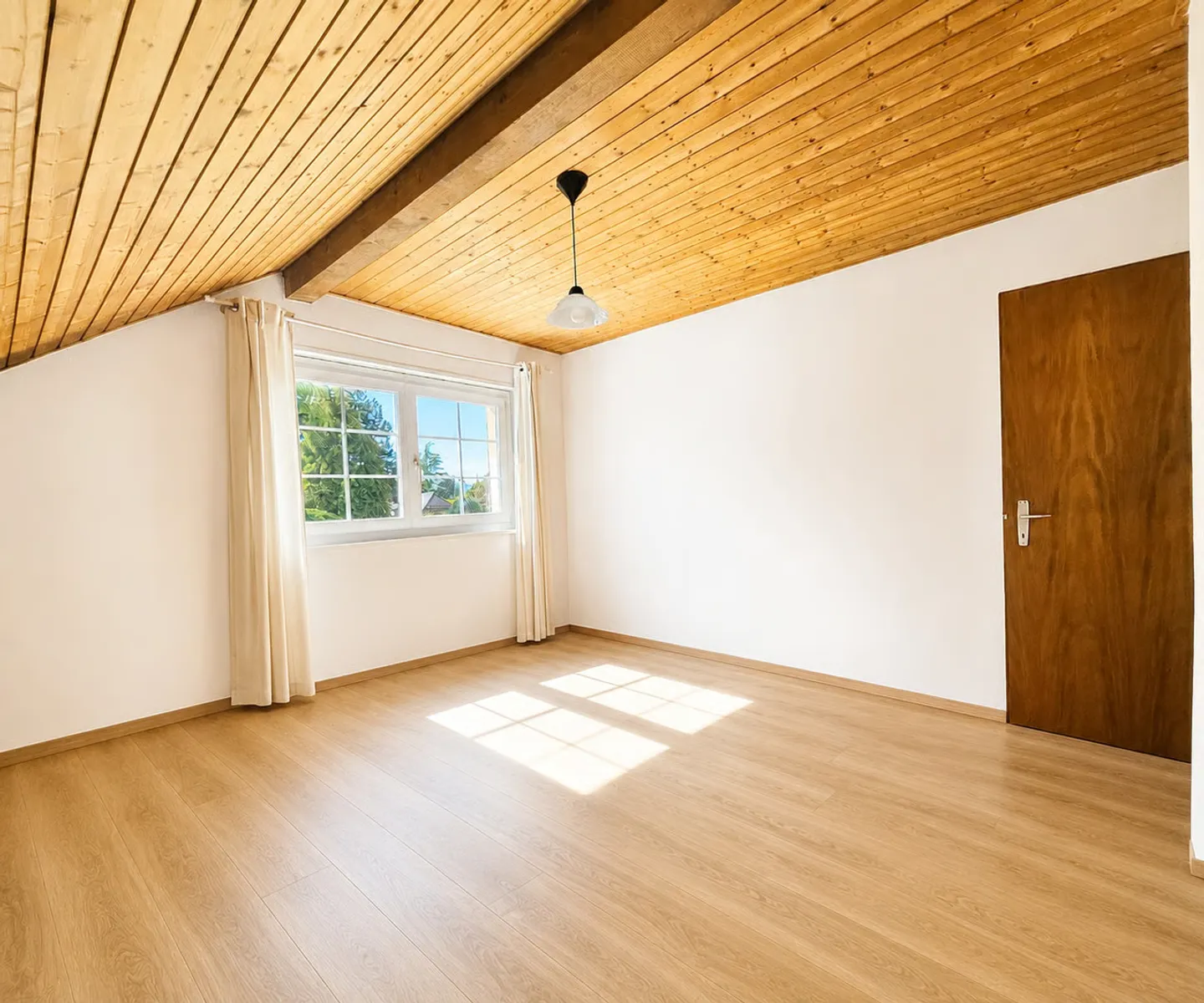 PROPRIETE D'EXCEPTION-BELLE PARCELLE-1'751m²-A SAISIR - Photo 8 sur 13