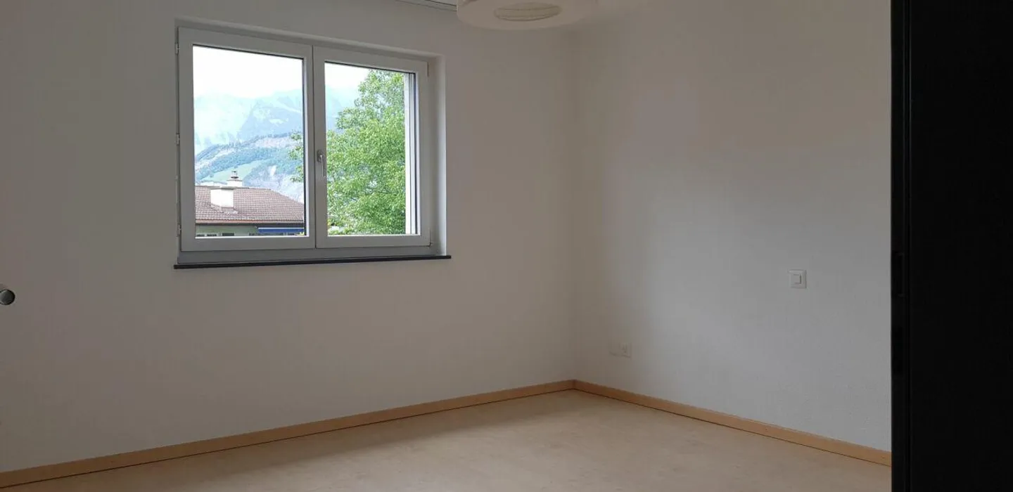 Appartement 3,5 pièces dans un emplacement calme et ensoleillé - Photo 4 sur 9