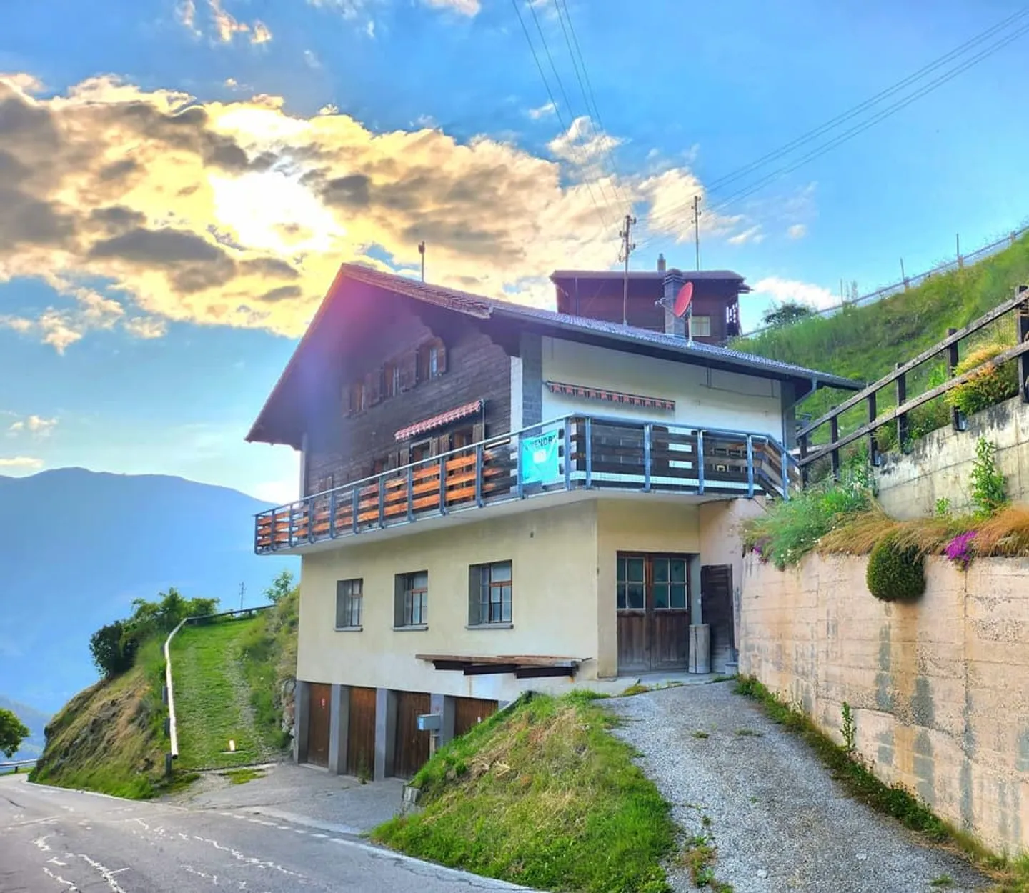 House with great renovation potential and panoramic view in Trogne (St-Martin) - Photo 9 of 13