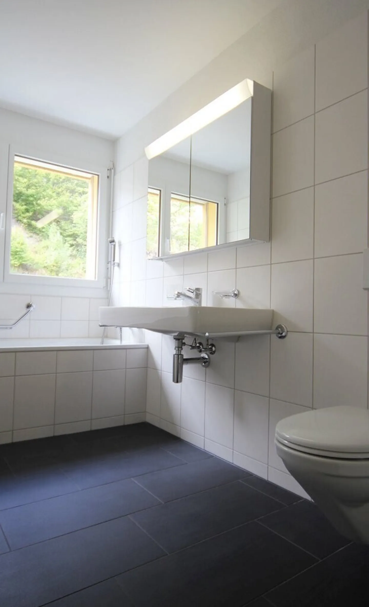Modern 4.5 room apartment for rent in Felsberg! - Photo 5 of 7
