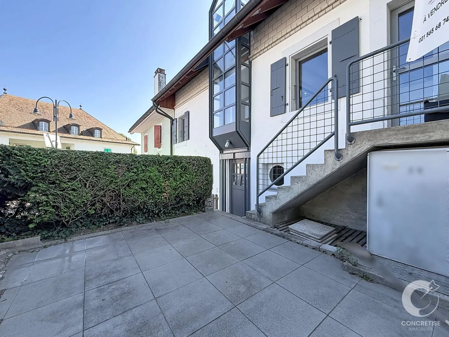 Charming house with great potential - Photo 1 of 10