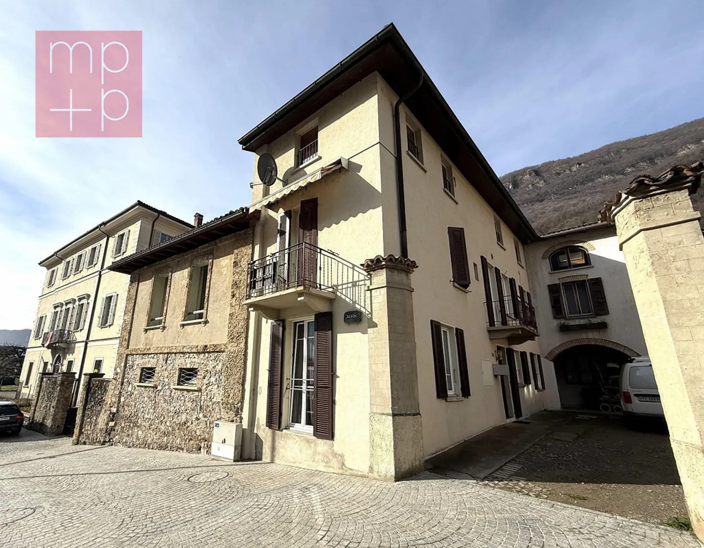 Casa unifamiliare - Riva San Vitale - Foto 1 di 8