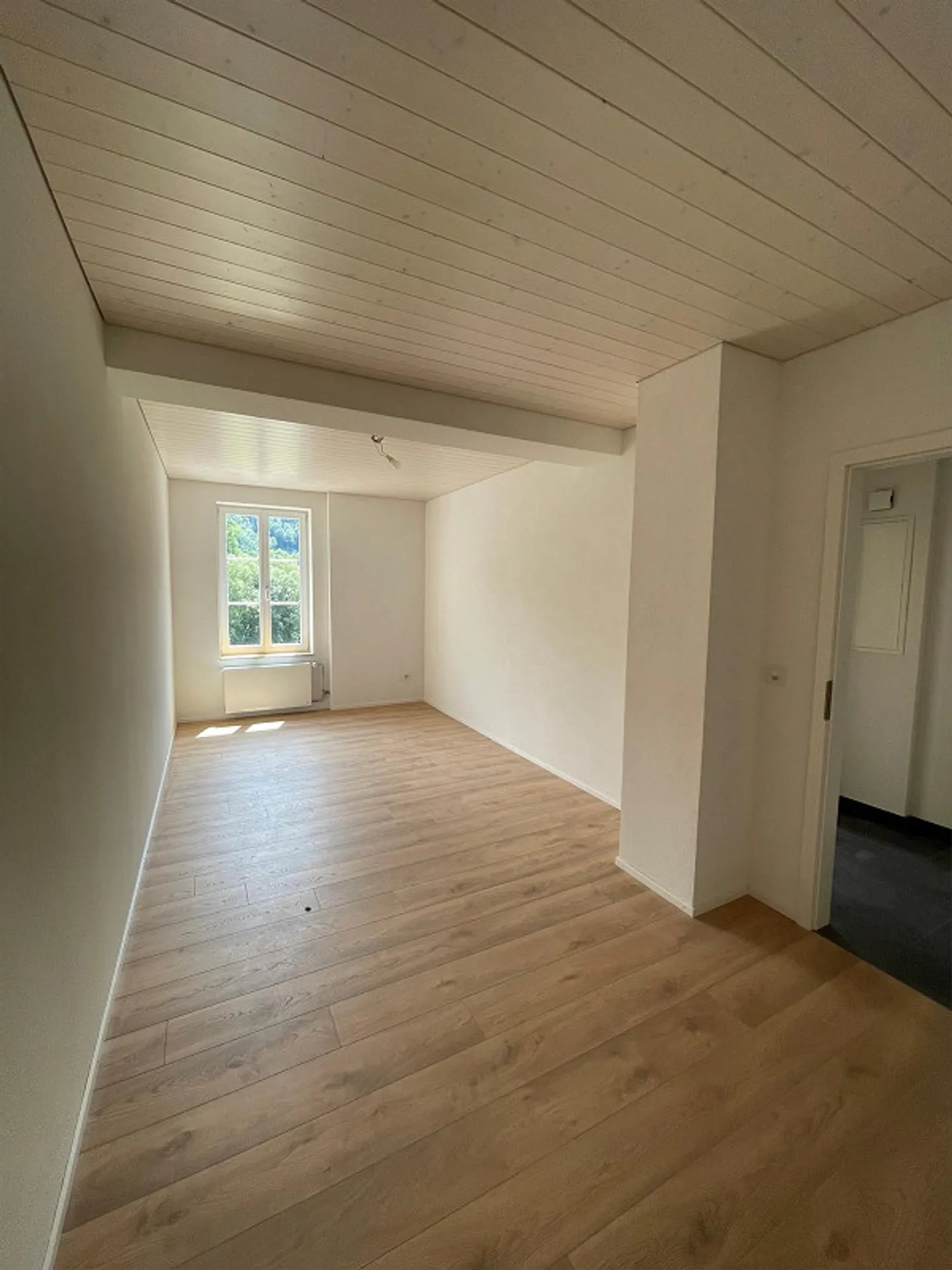 4.0 Room Apartment - Photo 3 of 8