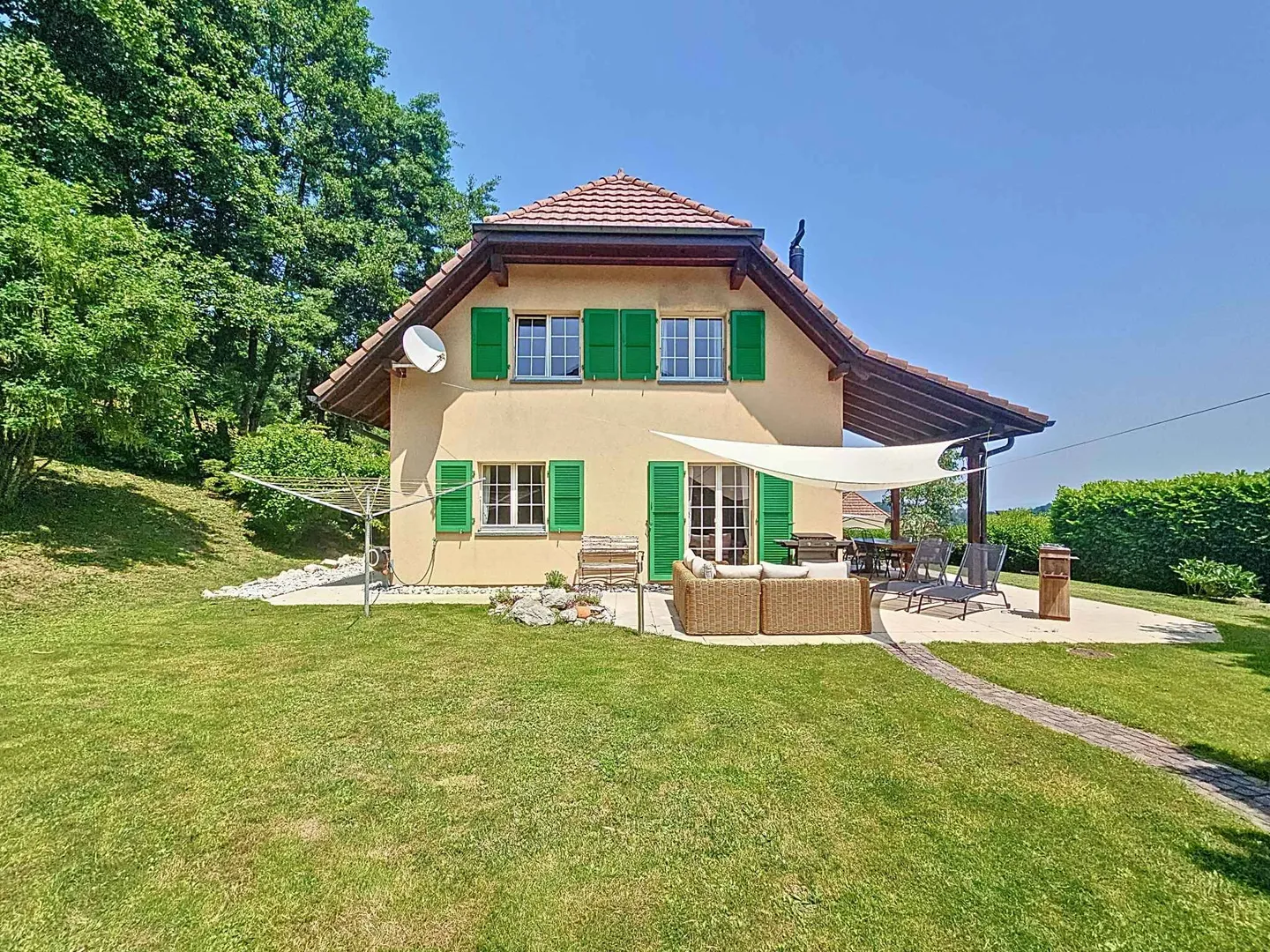 Superbe villa individuelle de 5.5 pièces - Photo 2 sur 13