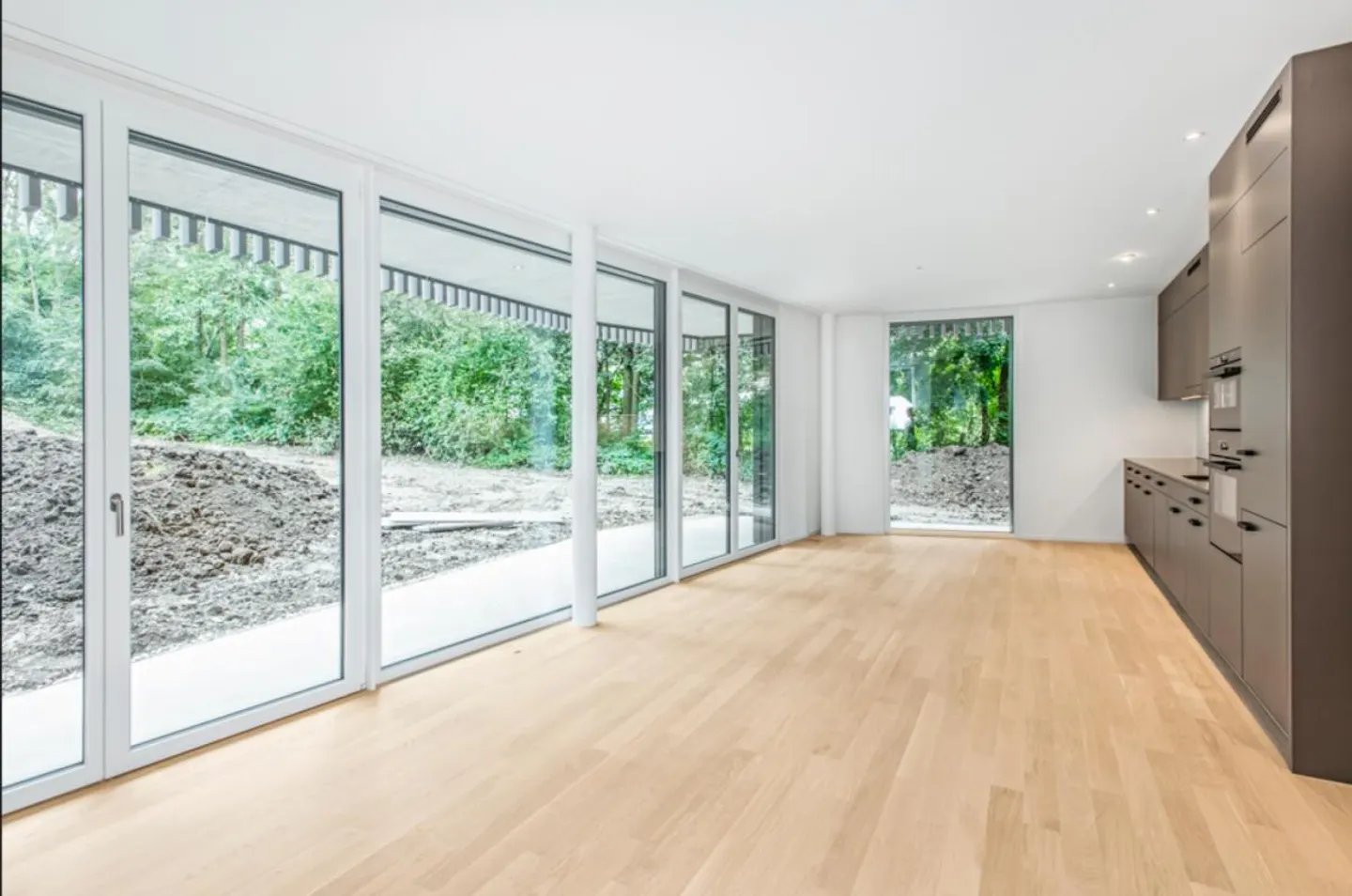 moderne 2.5-Zimmer-Gartenwohnung mit Sitzplatz - Photo 7 of 10