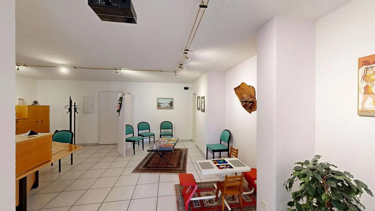 Pratica, ufficio o conversione in spazio abitativo? Decidi tu - Foto 7 di 26