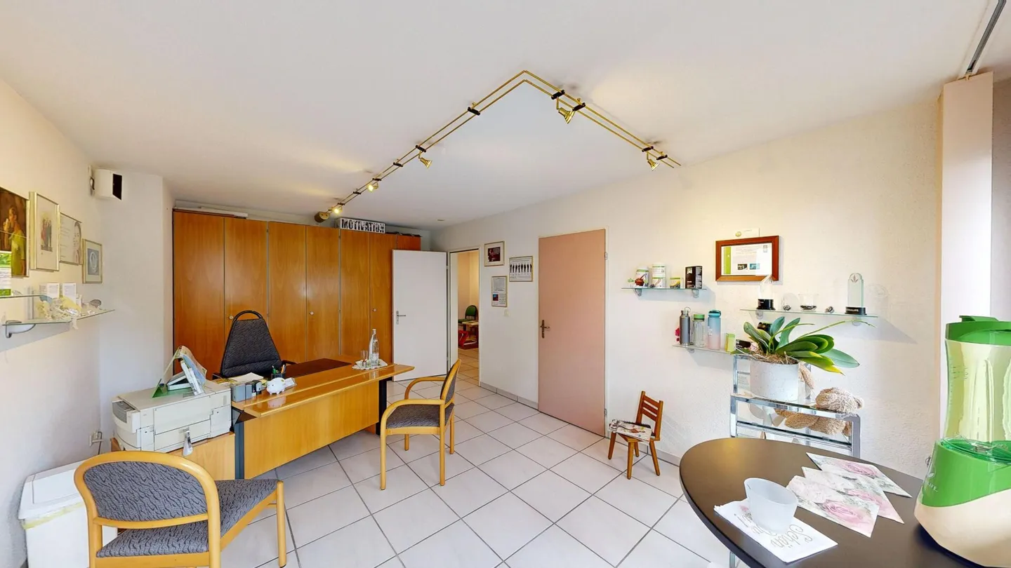 Pratica, ufficio o conversione in spazio abitativo? Decidi tu - Foto 8 di 26