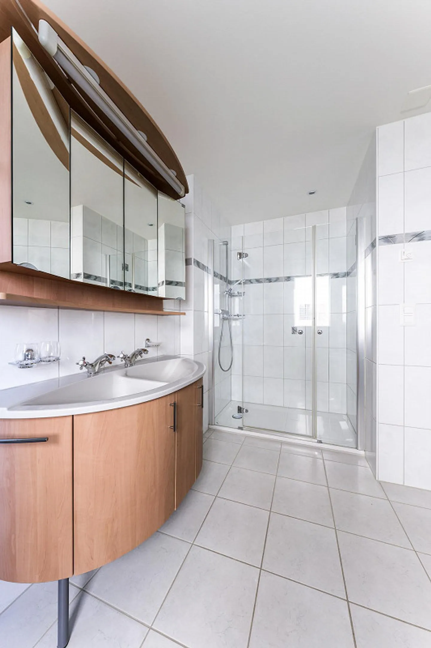 Bonheur familial avec jardin privé – lumineux appartement de 4,5 pièces à Gossau - Photo 14 sur 21