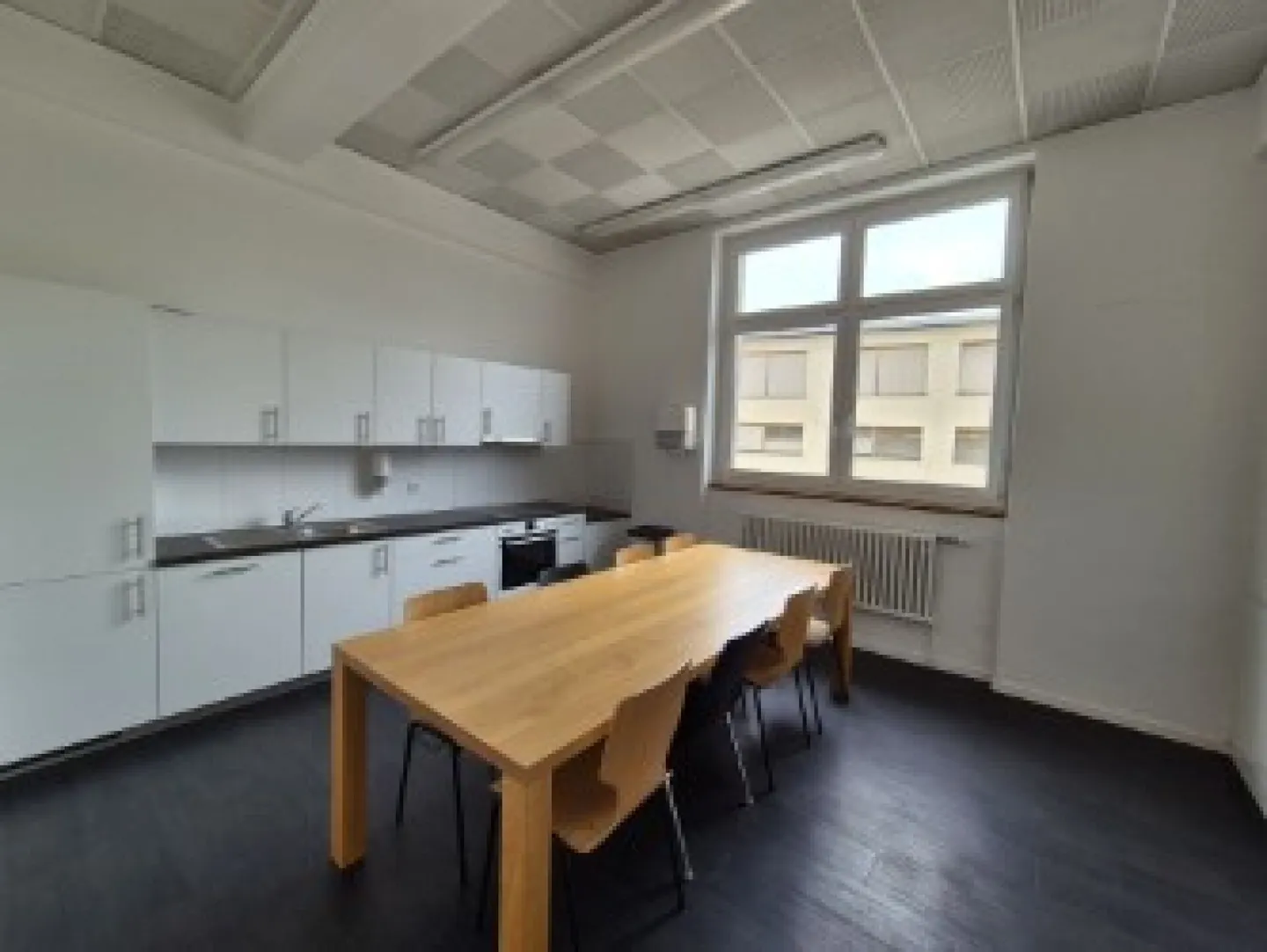 Bureau individuel 24 m2, 2ème étage - Photo 2 sur 3