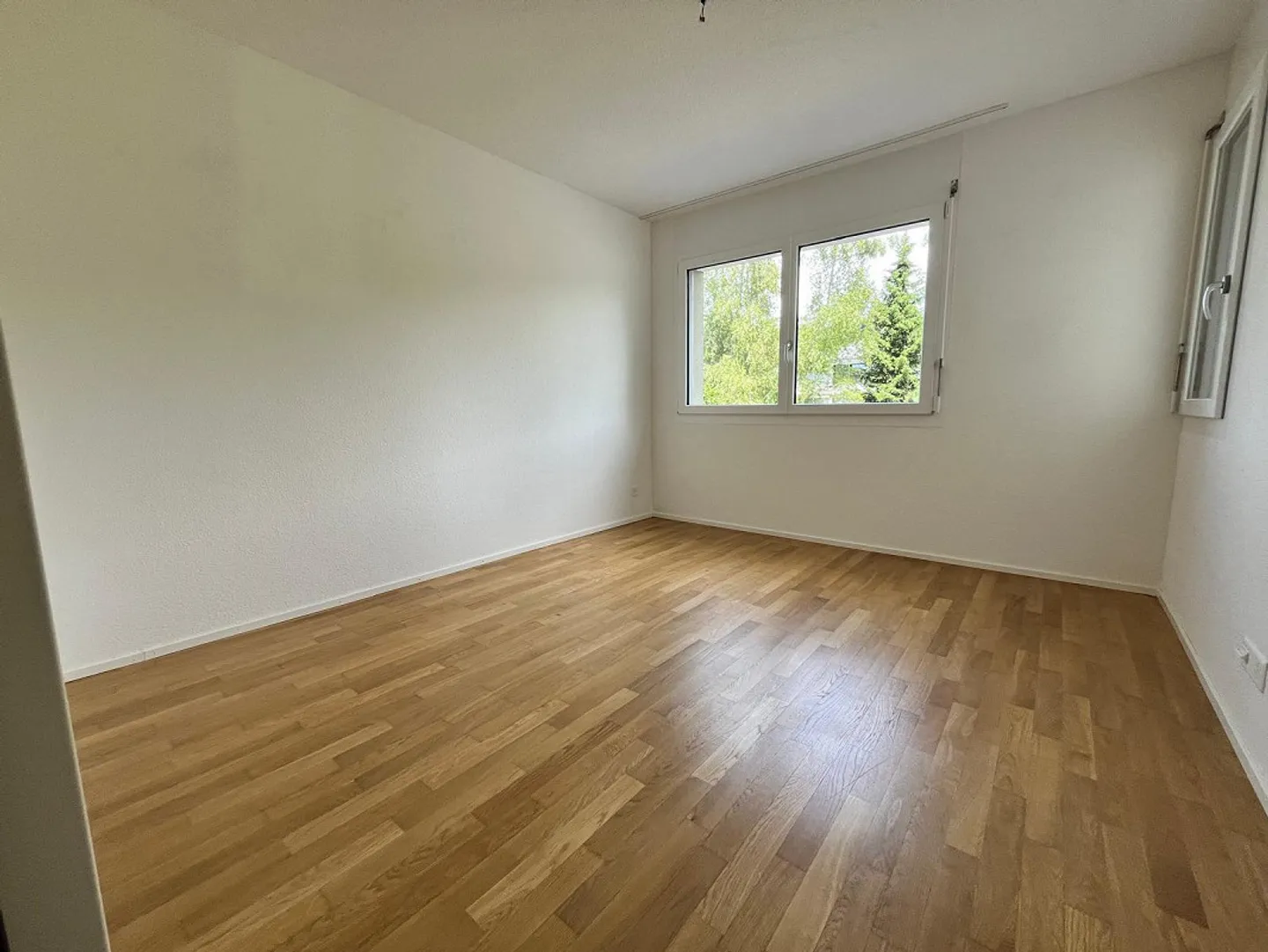 Bel appartement de 3.5 pièces avec jardin - Photo 8 sur 10