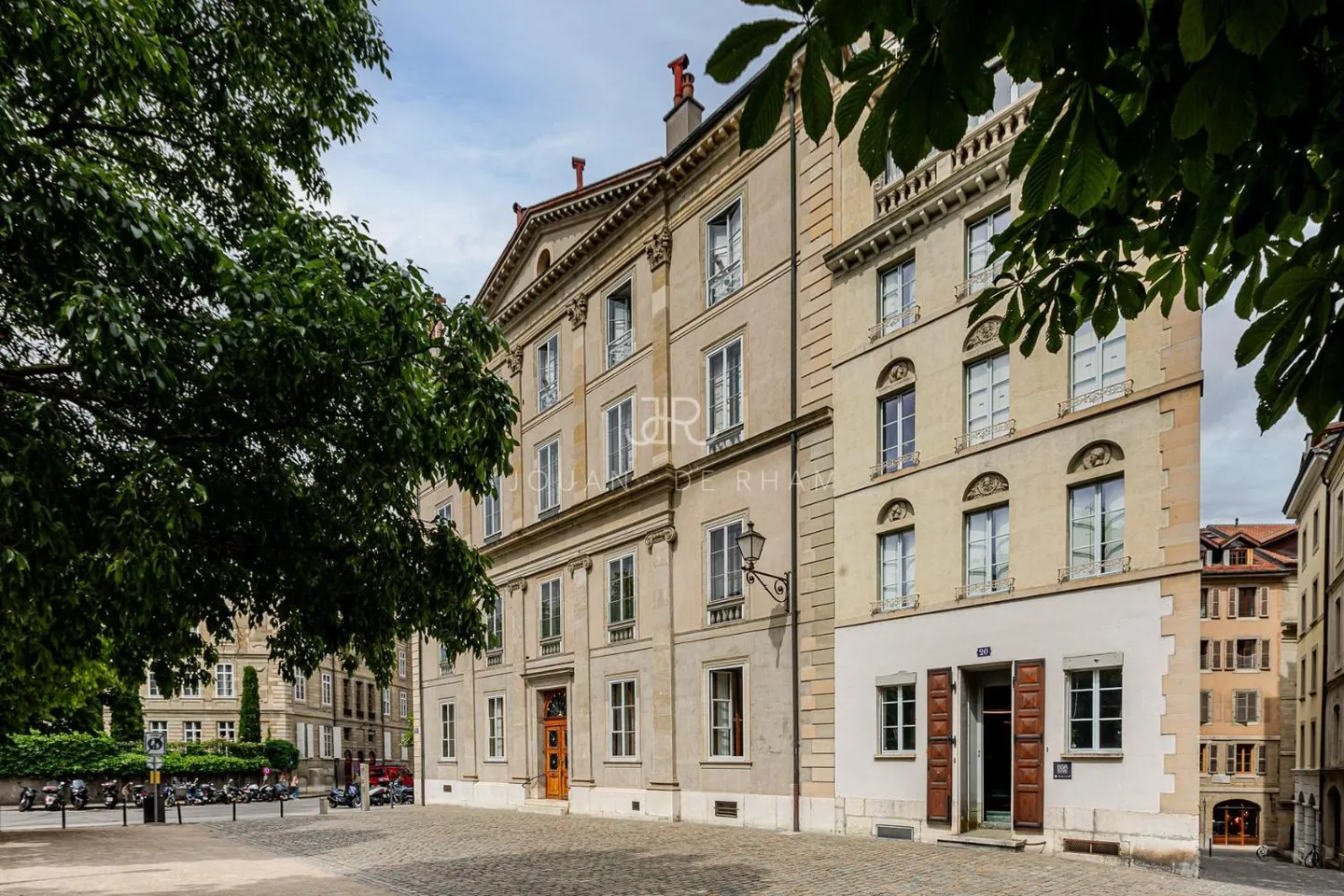 Wohnung in einem Prachtgebäude - Foto 1 von 5