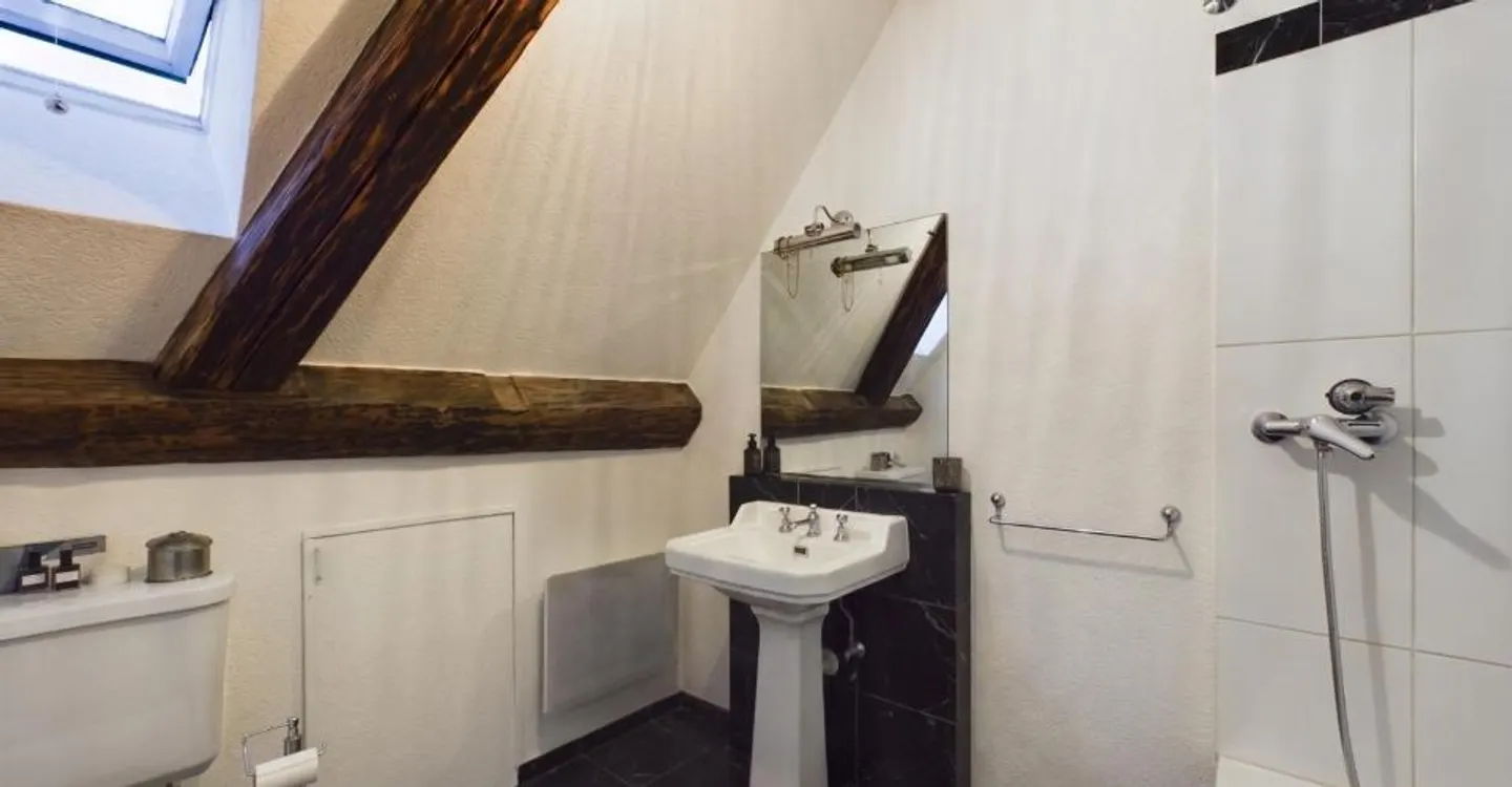 Appartement en Loft dans un Emplacement Central - Photo 6 sur 8