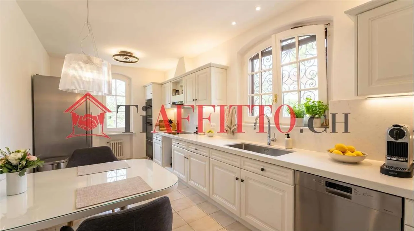 MASTODONTIC VILLA - Photo 7 of 13