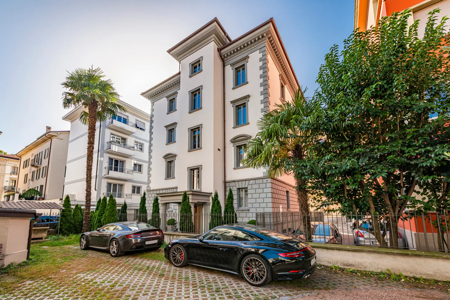 Villa storica elegante nel centro città - Foto 3 di 14