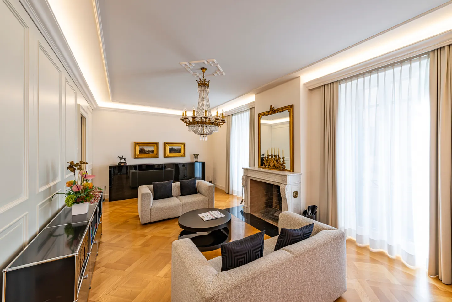 Villa storica elegante nel centro città - Foto 7 di 14