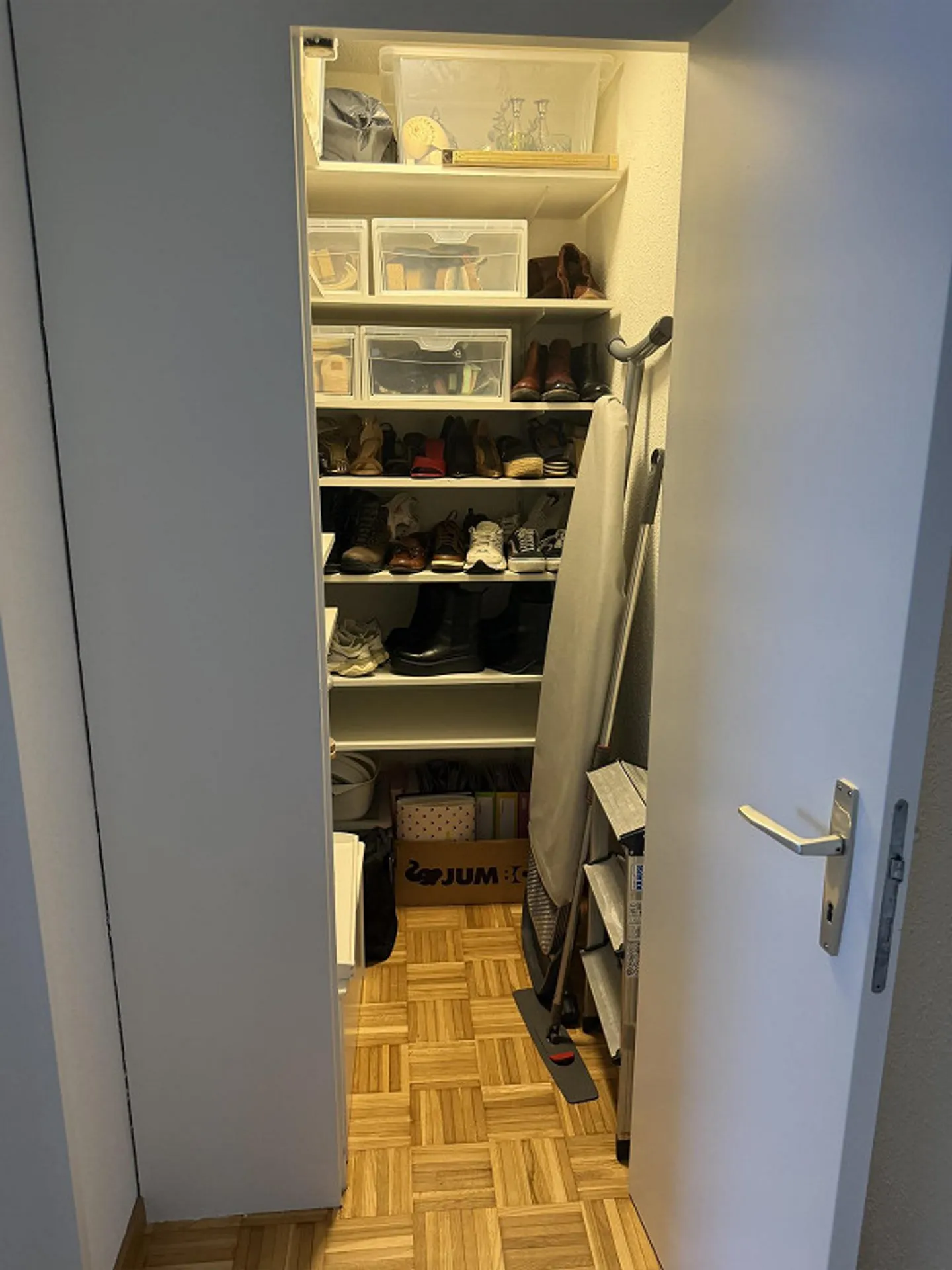 4.5 Room Apartment in Adliswil - Photo 8 of 13