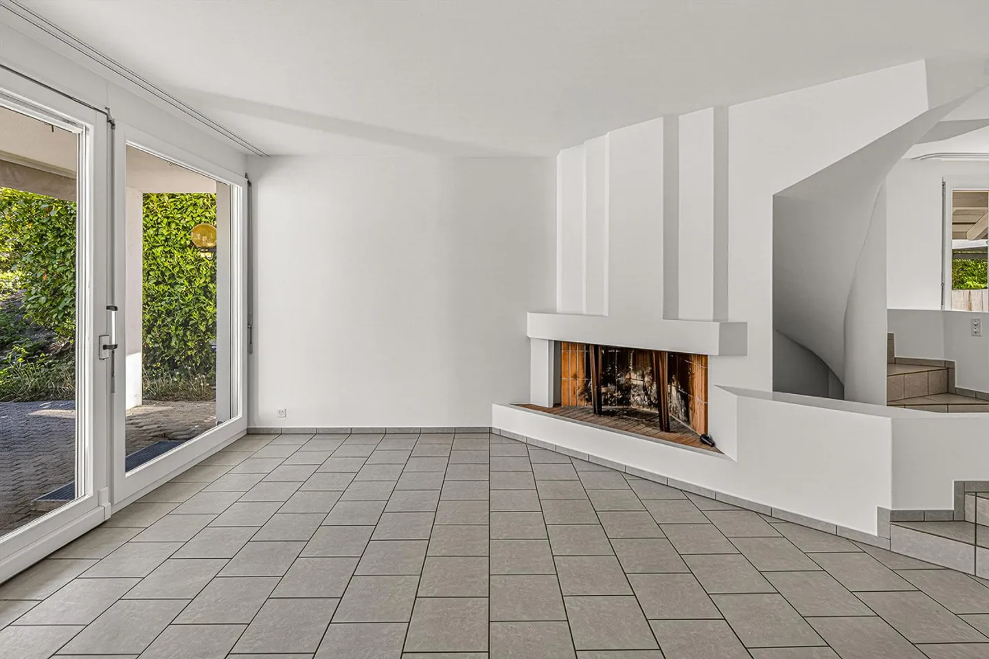 6.5-Zimmer-Einfamilienhaus mit Garten an ruhiger Lage - Photo 2 of 12