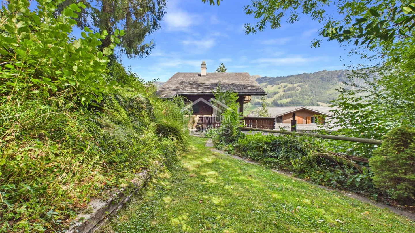 A chalet, two units, many possibilities - Your chance! - Photo 12 of 12
