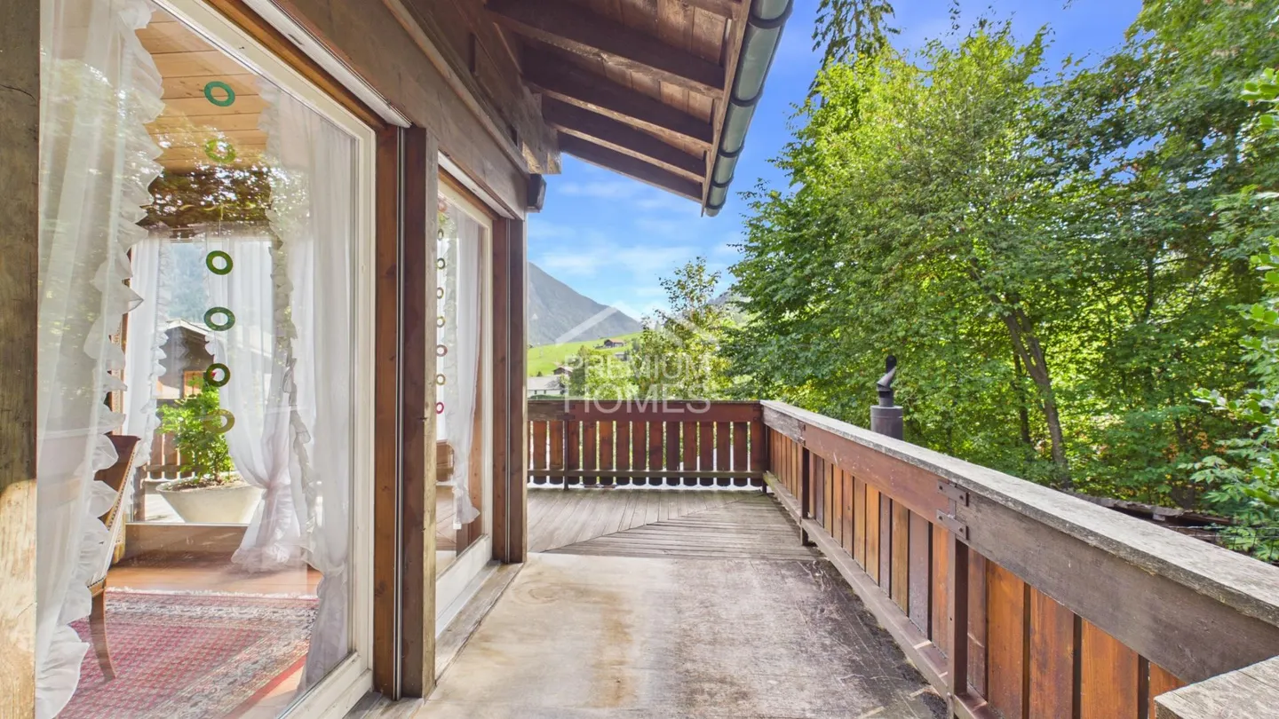 A chalet, two units, many possibilities - Your chance! - Photo 9 of 12
