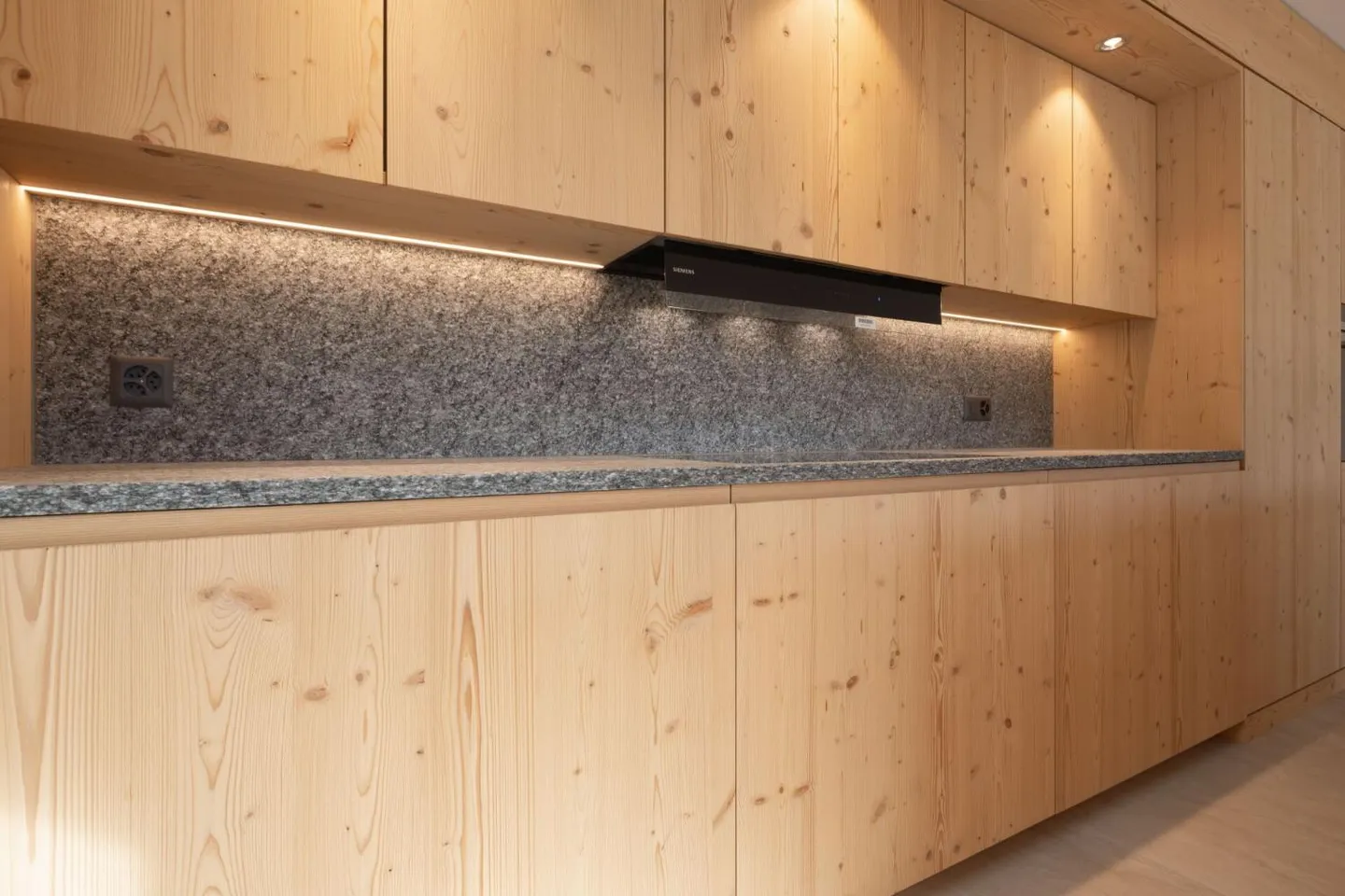 Luxury Apartment in Villars - Photo 6 of 13