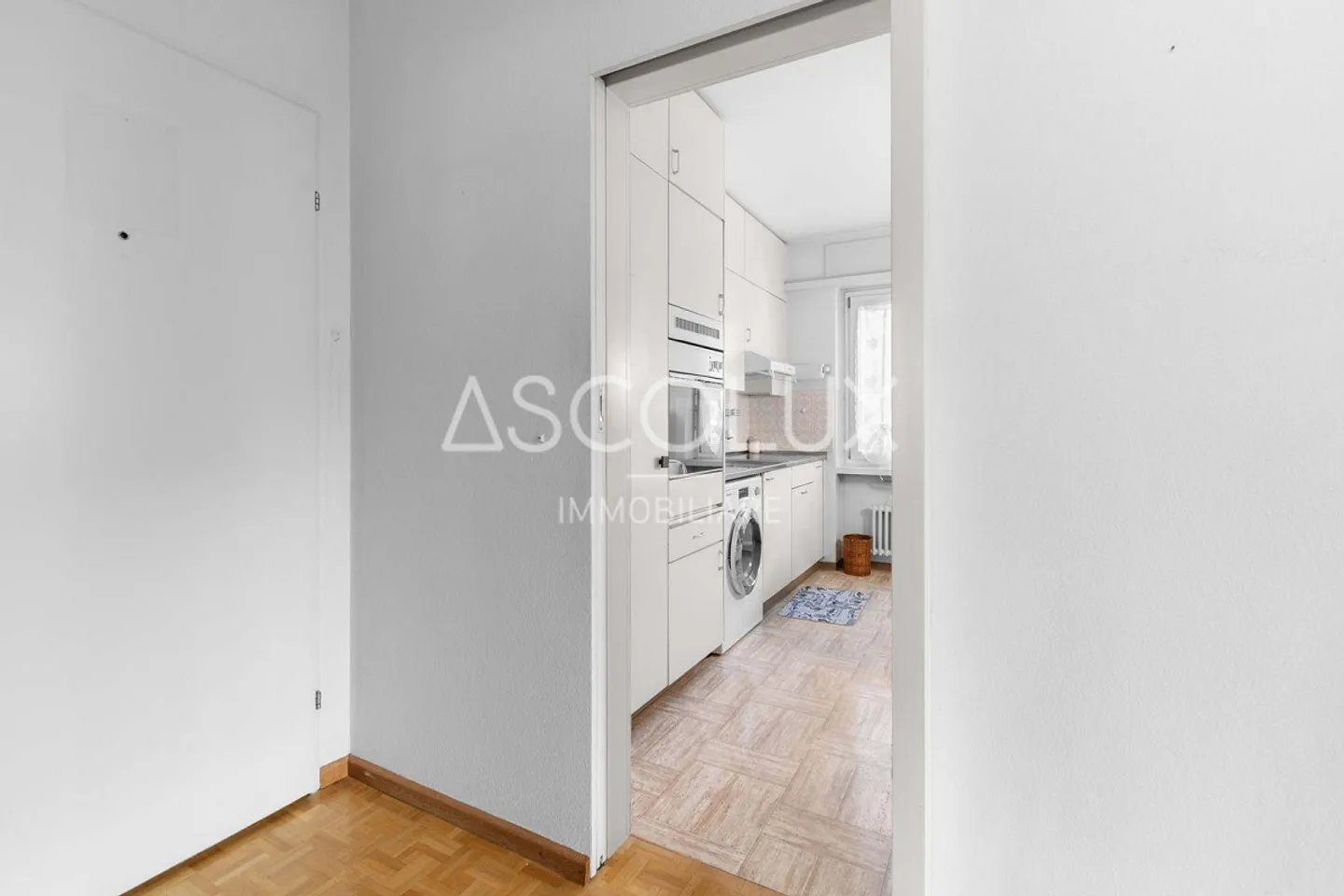Appartement spacieux de 2,5 pièces avec garage inclus dans r... - Photo 12 sur 25