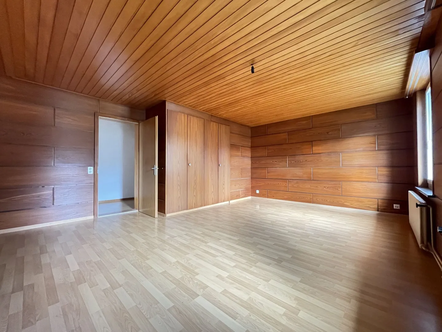 Appartement spacieux de 5,5 pièces au centre du village - Photo 6 sur 11