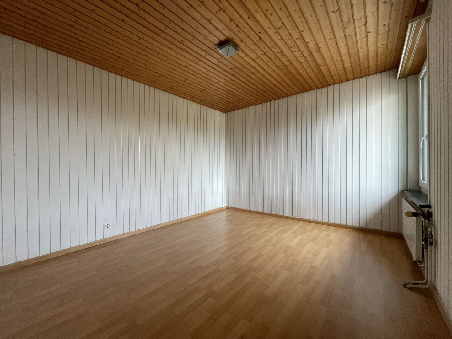 Appartement spacieux de 5,5 pièces au centre du village - Photo 8 sur 11