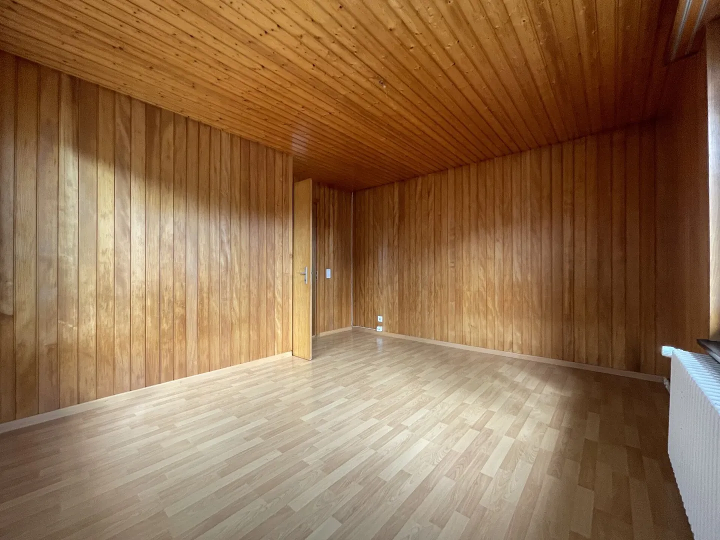 Appartement spacieux de 5,5 pièces au centre du village - Photo 9 sur 11