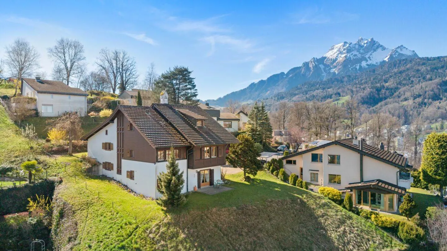 In a privileged location in Horw - Photo 1 of 5