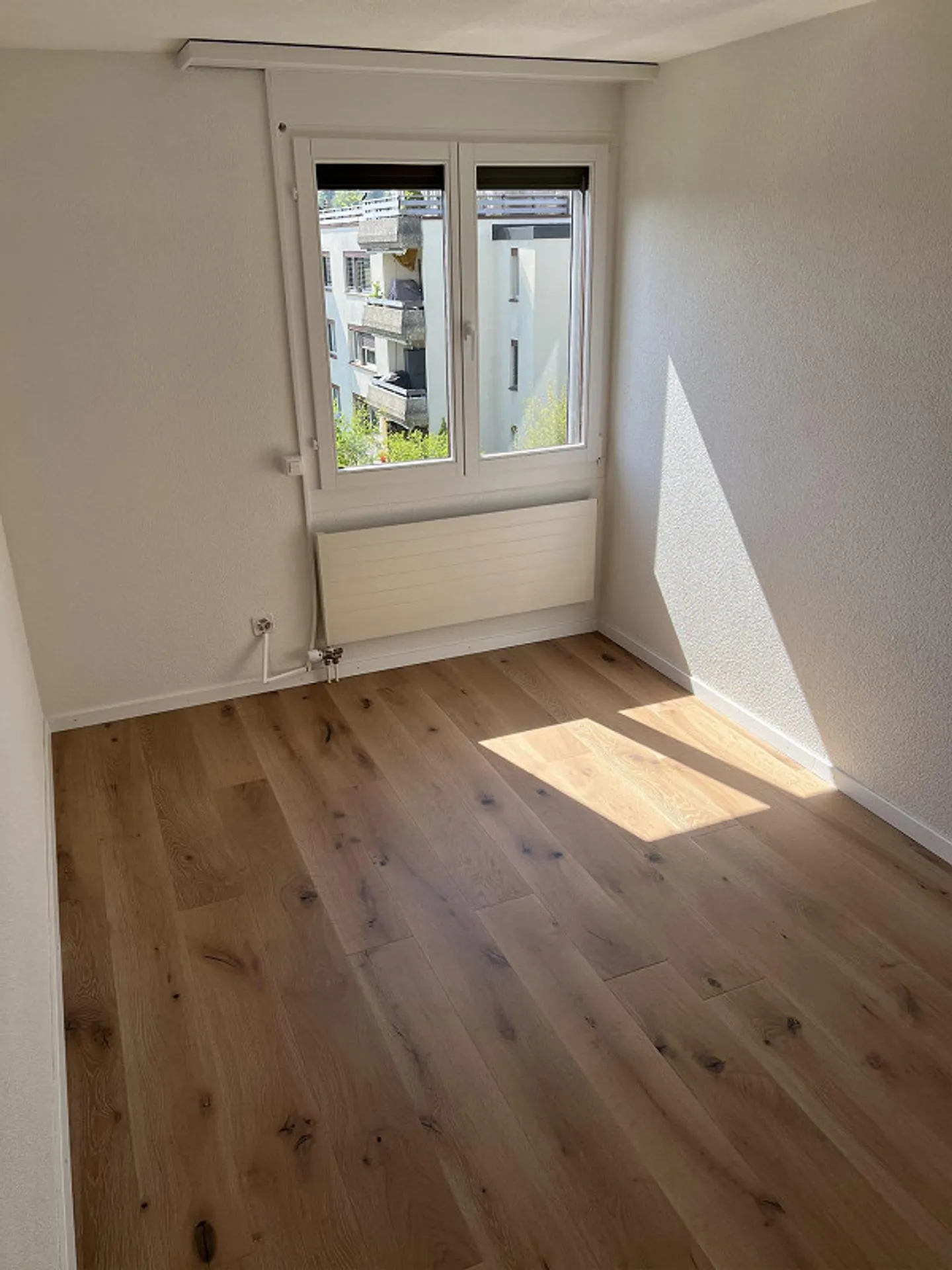 Appartamento 3,5 locali con posto auto in garage sotterraneo e posto auto esterno - Foto 6 di 15