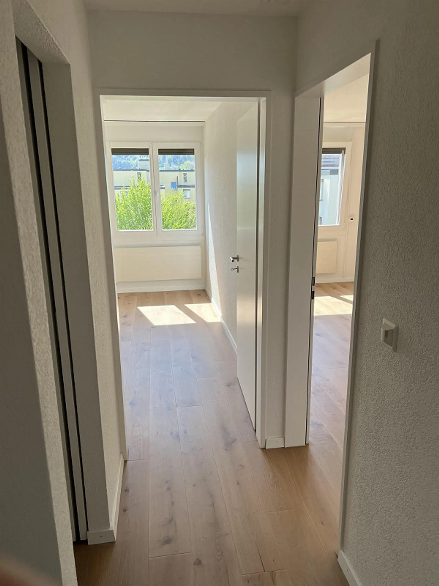 Appartamento 3,5 locali con posto auto in garage sotterraneo e posto auto esterno - Foto 7 di 15