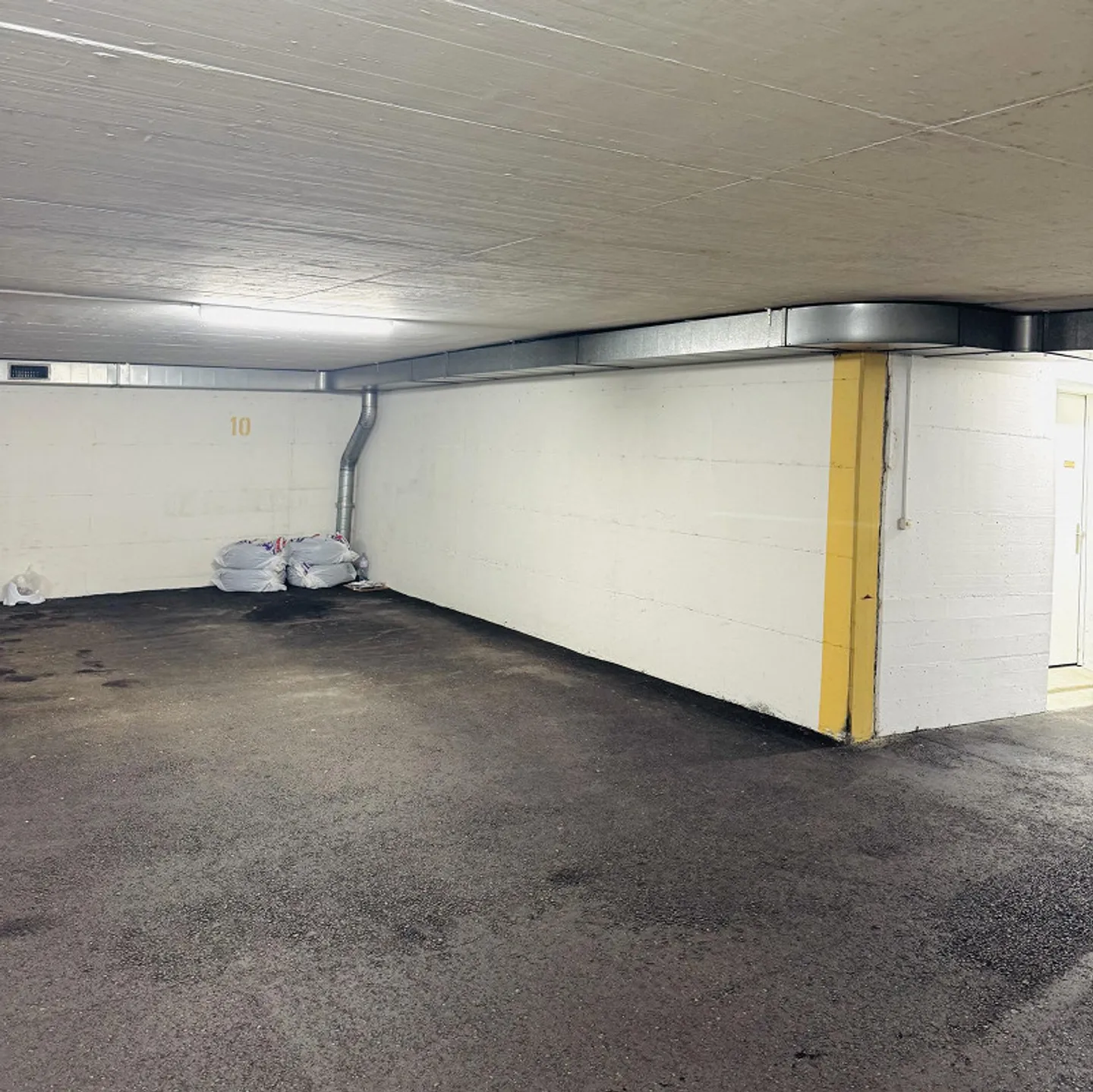 Appartamento 3,5 locali con posto auto in garage sotterraneo e posto auto esterno - Foto 14 di 15