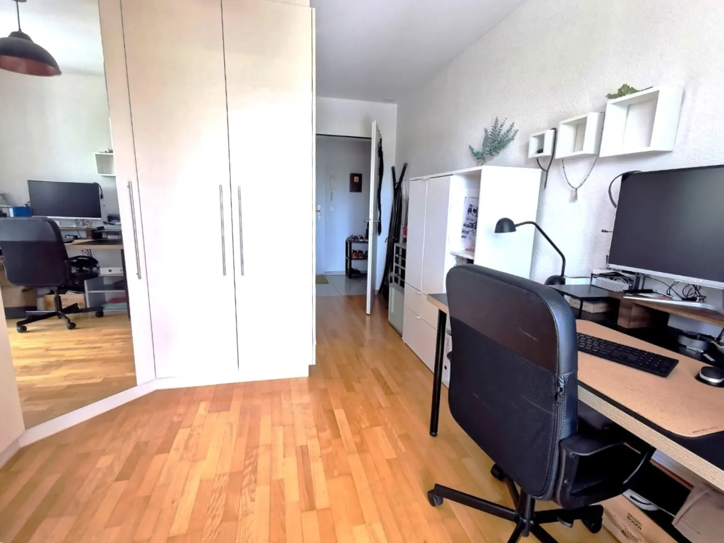 schöne 4.5 Zimmer-Gartenwohnung in Eigentumsstandart sucht Mieter - Foto 11 di 13