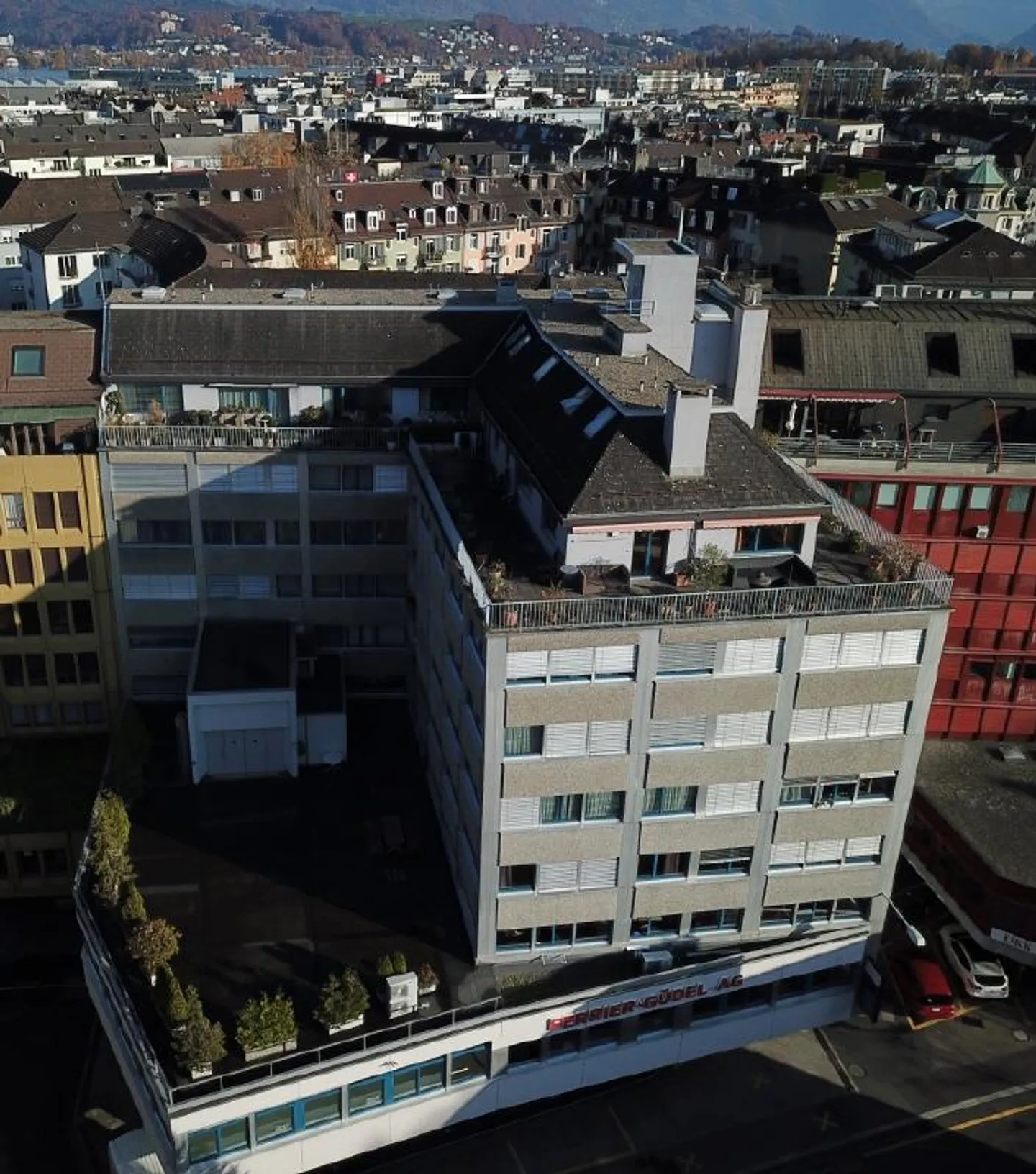 Einstellhallenplatz im Zentrum Luzerns - Foto 2 von 3