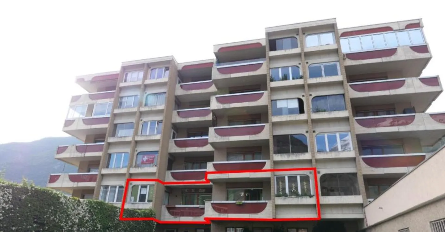 Lot of 2 apartments in Saxon - Photo 1 of 11