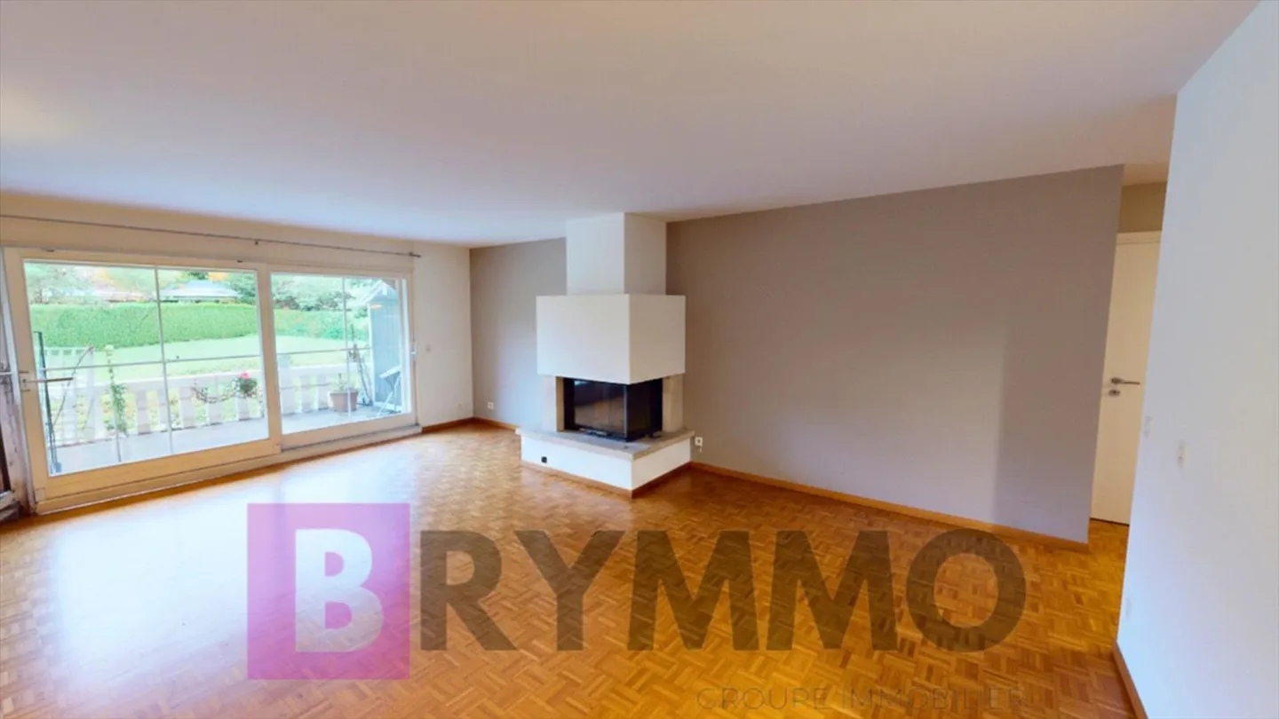 2.5 Room Apartment - Photo 3 of 19