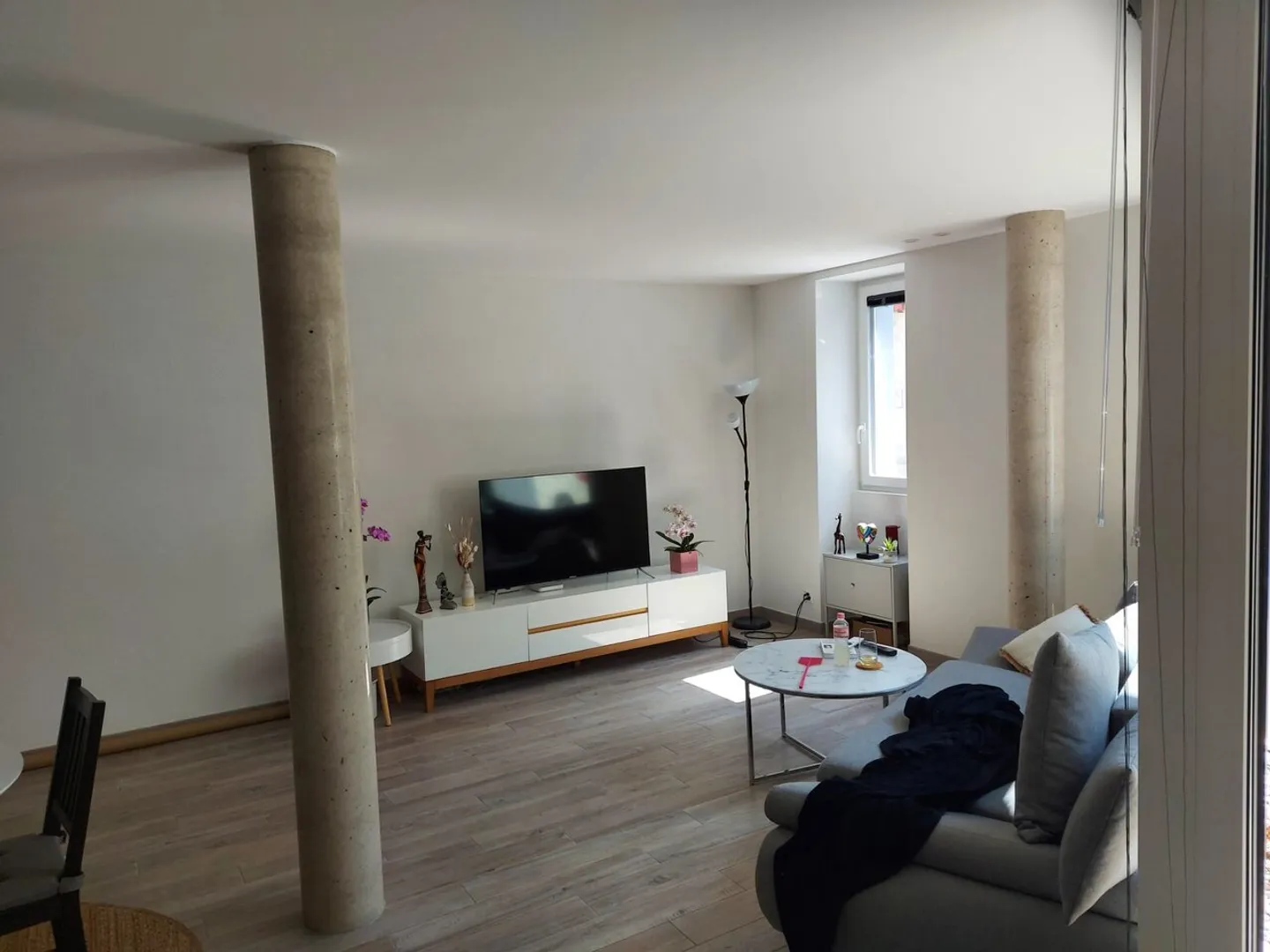 Appartement duplex avec cuisine moderne - Photo 3 sur 3