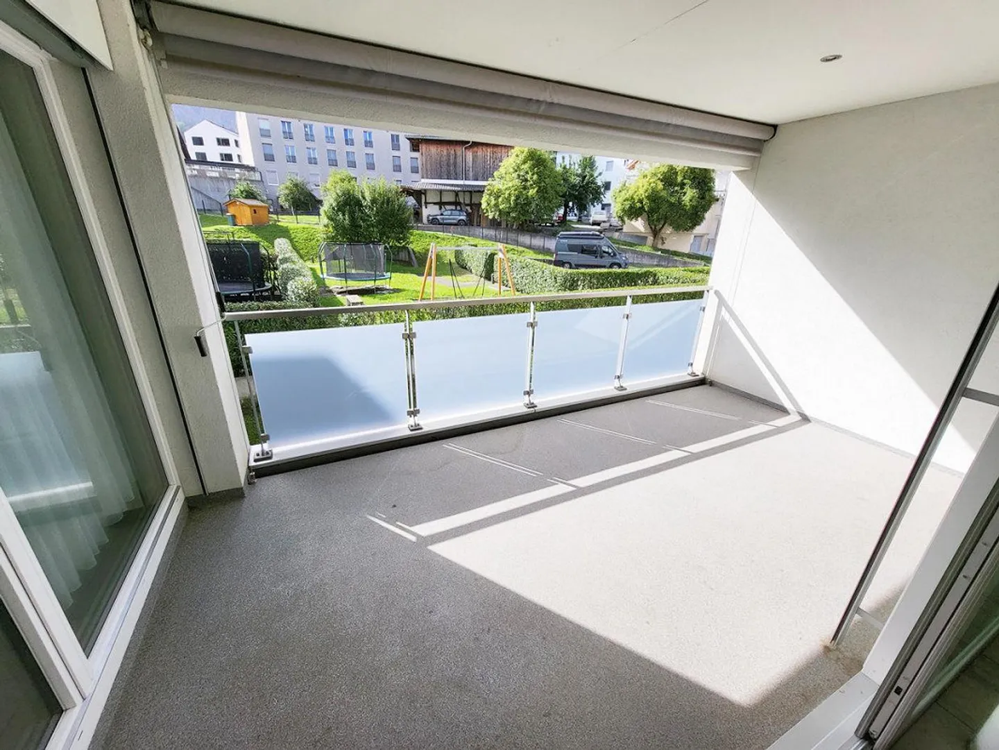 Large bright apartment in the village center in a child-friendly environment - Photo 6 of 10