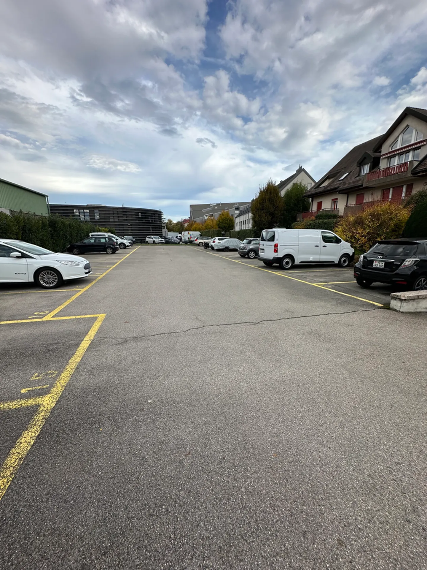 Offener Platz - Foto 2 von 2