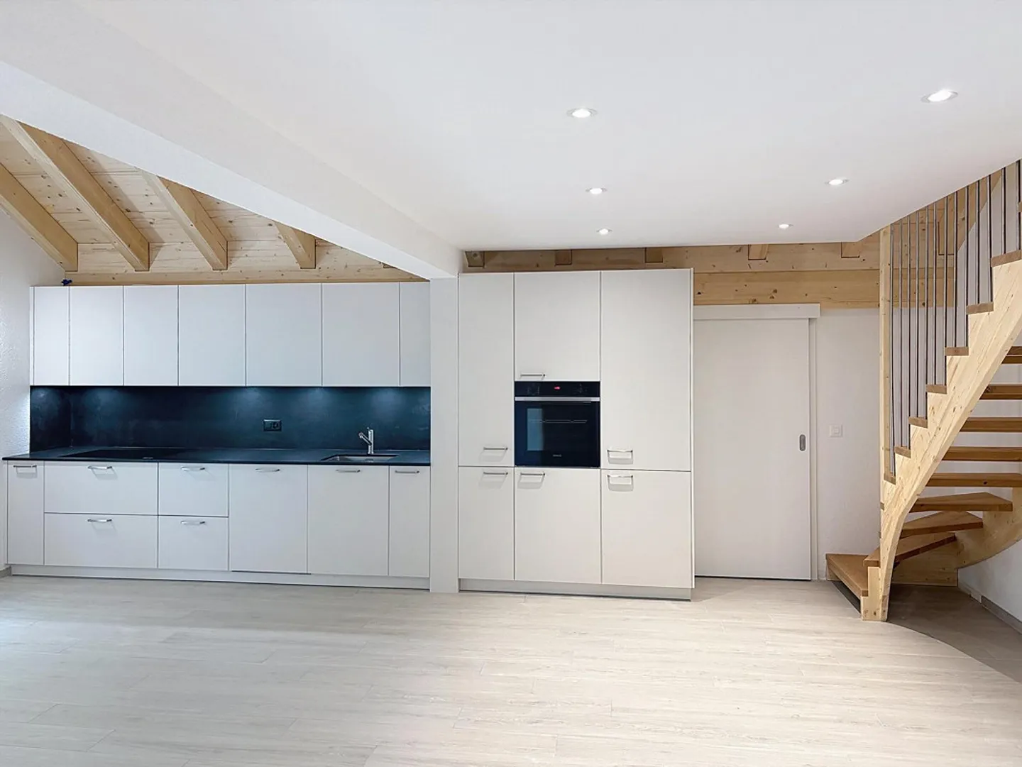 Attic new | High-quality execution - Photo 3 of 11