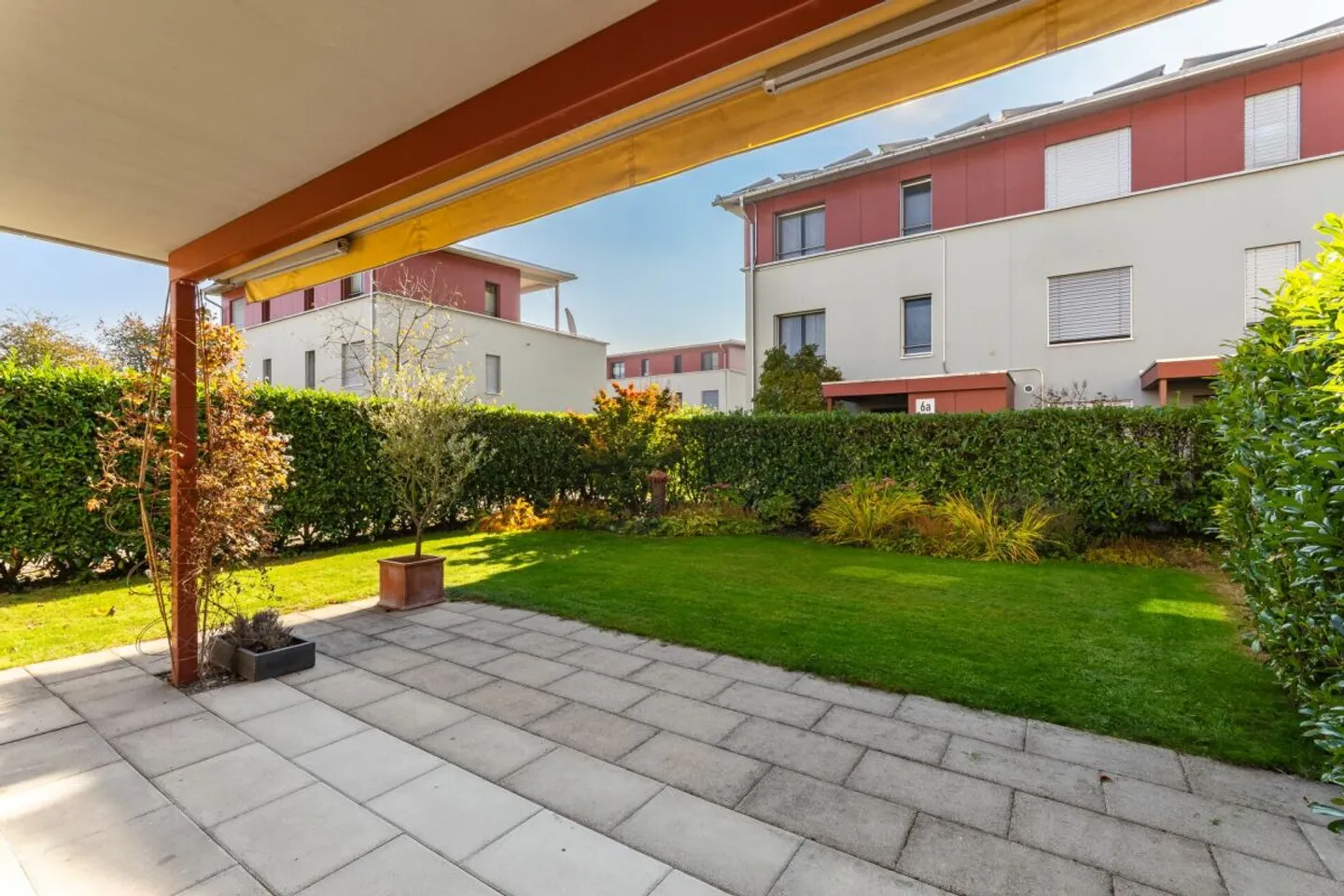 Casa familiare semi-indipendente attraente - Foto 5 di 17