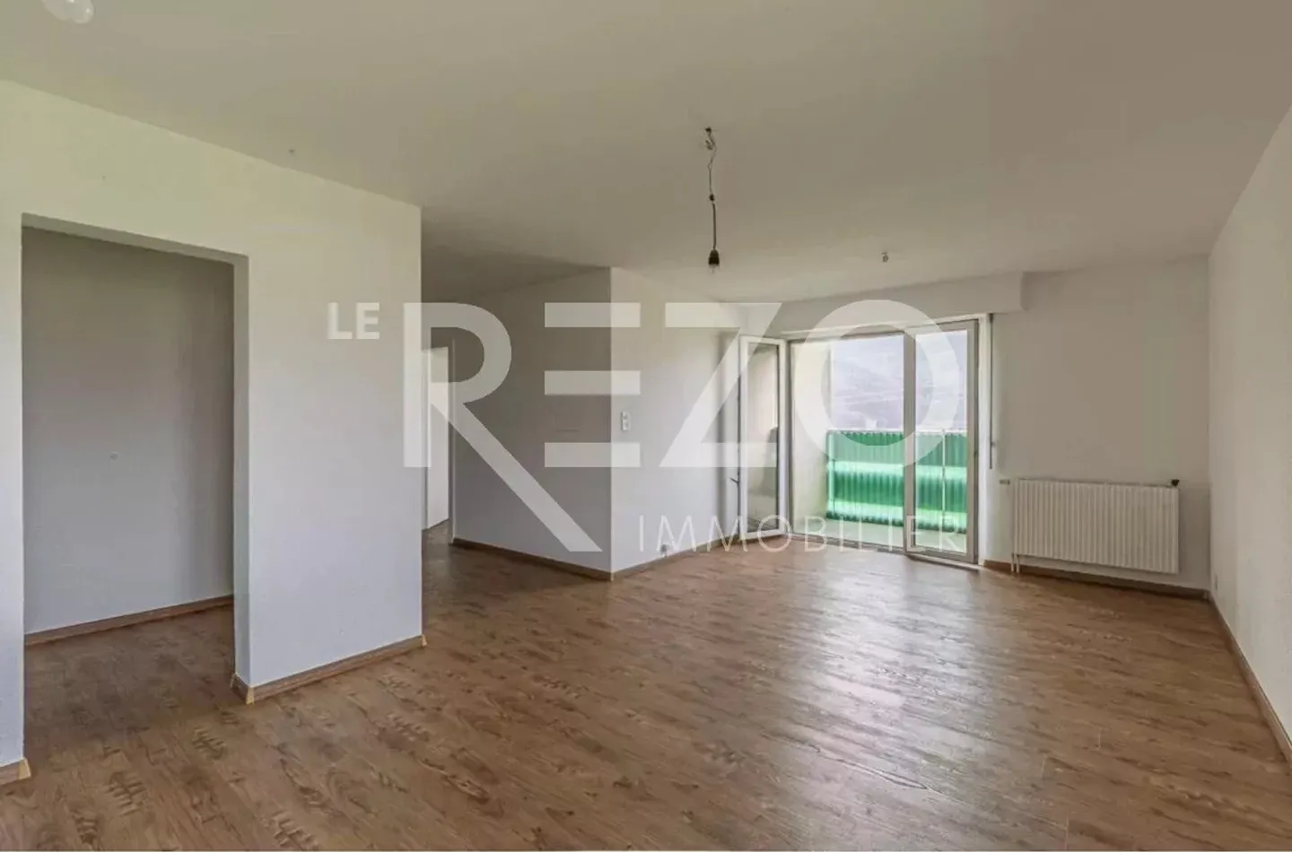 Luminoso appartamento attico di 2,5 locali - ristrutturato nel 2026, disponibile subito, vista panoramica - Foto 7 di 13