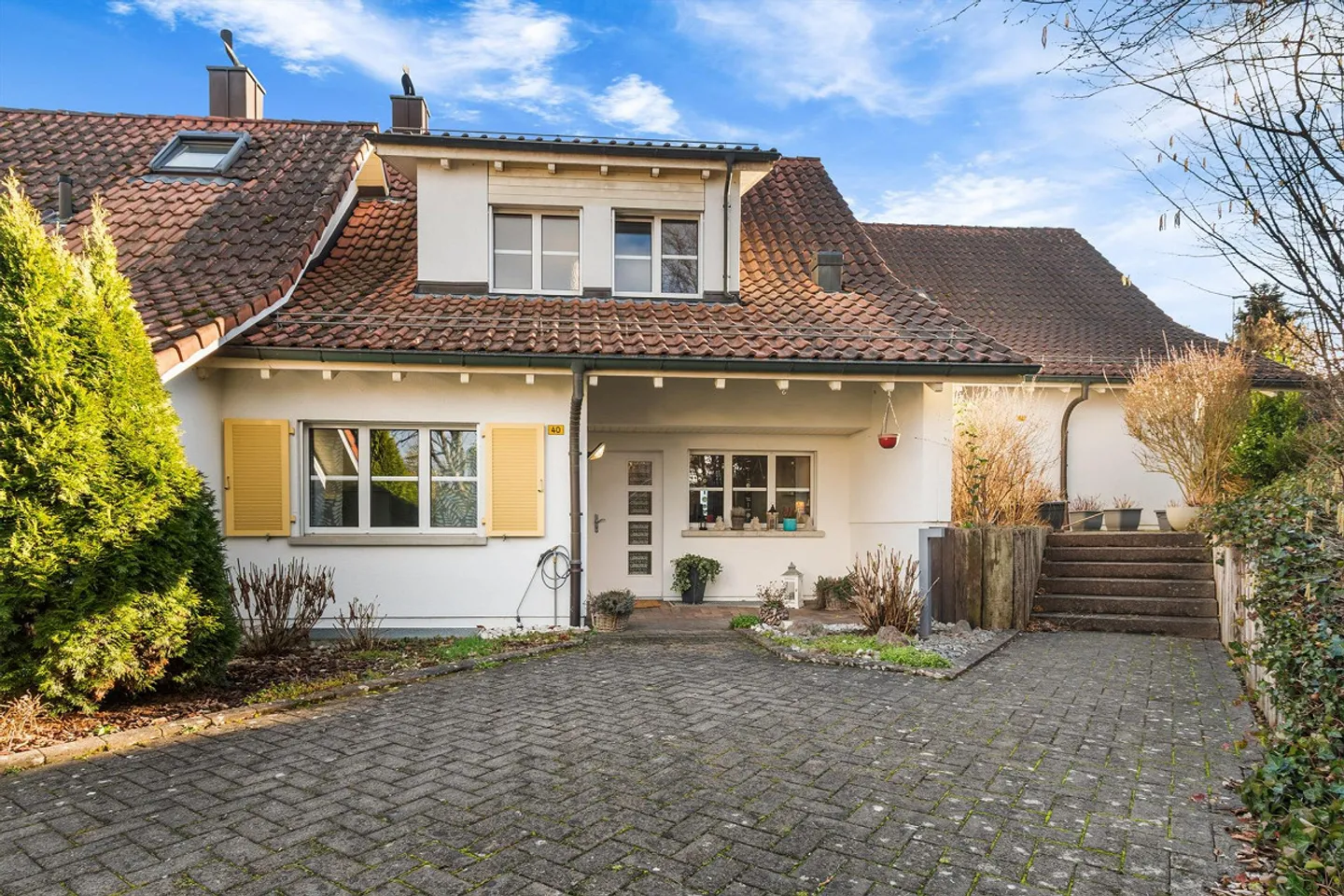 Charmantes Einfamilienhaus in Bergdietikon - Foto 1 von 16